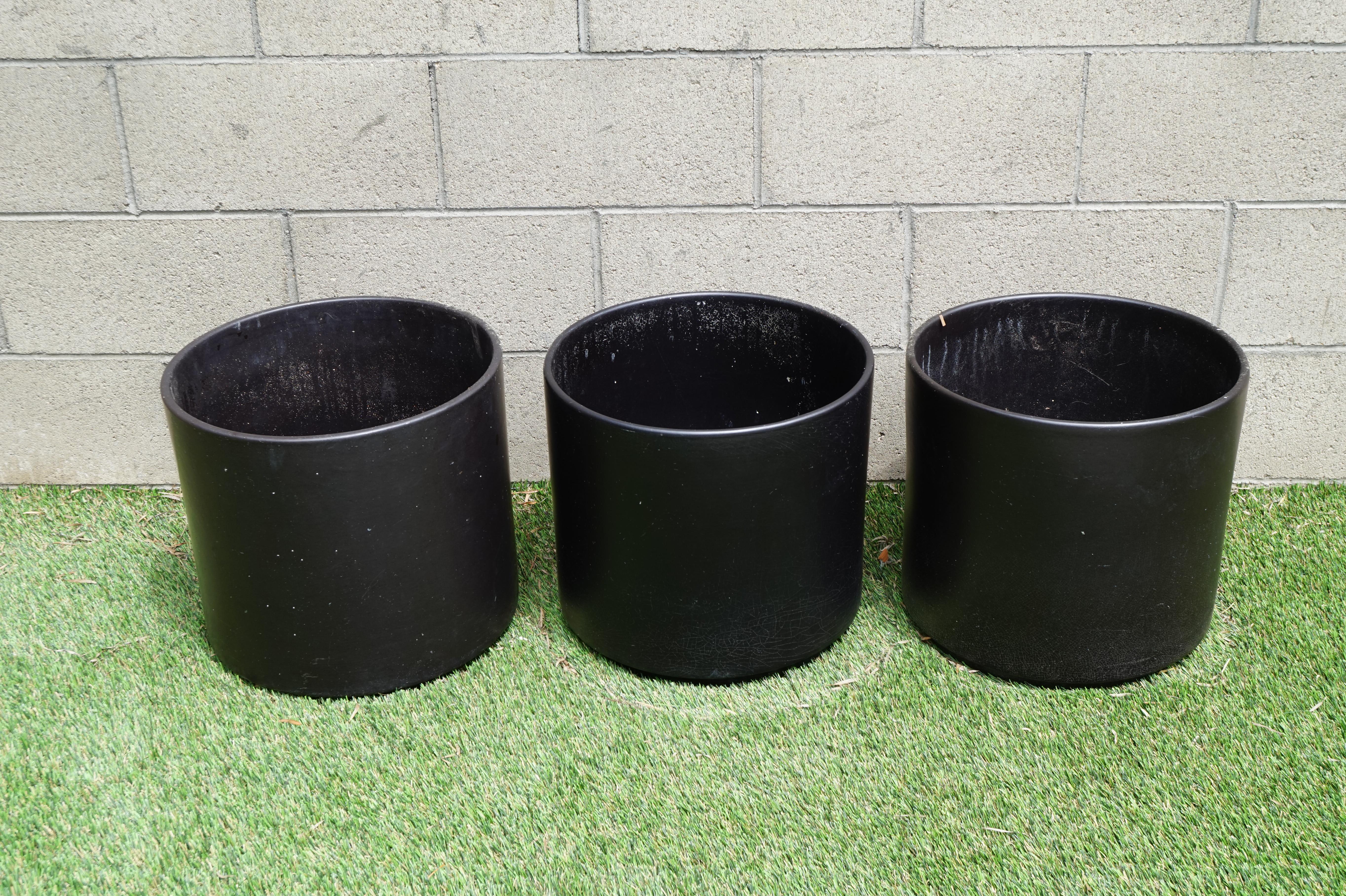 Mid-Century Modern Midcentury Architectural Pottery Black Ceramic Planters by Gainey 'Set of 3' For Sale