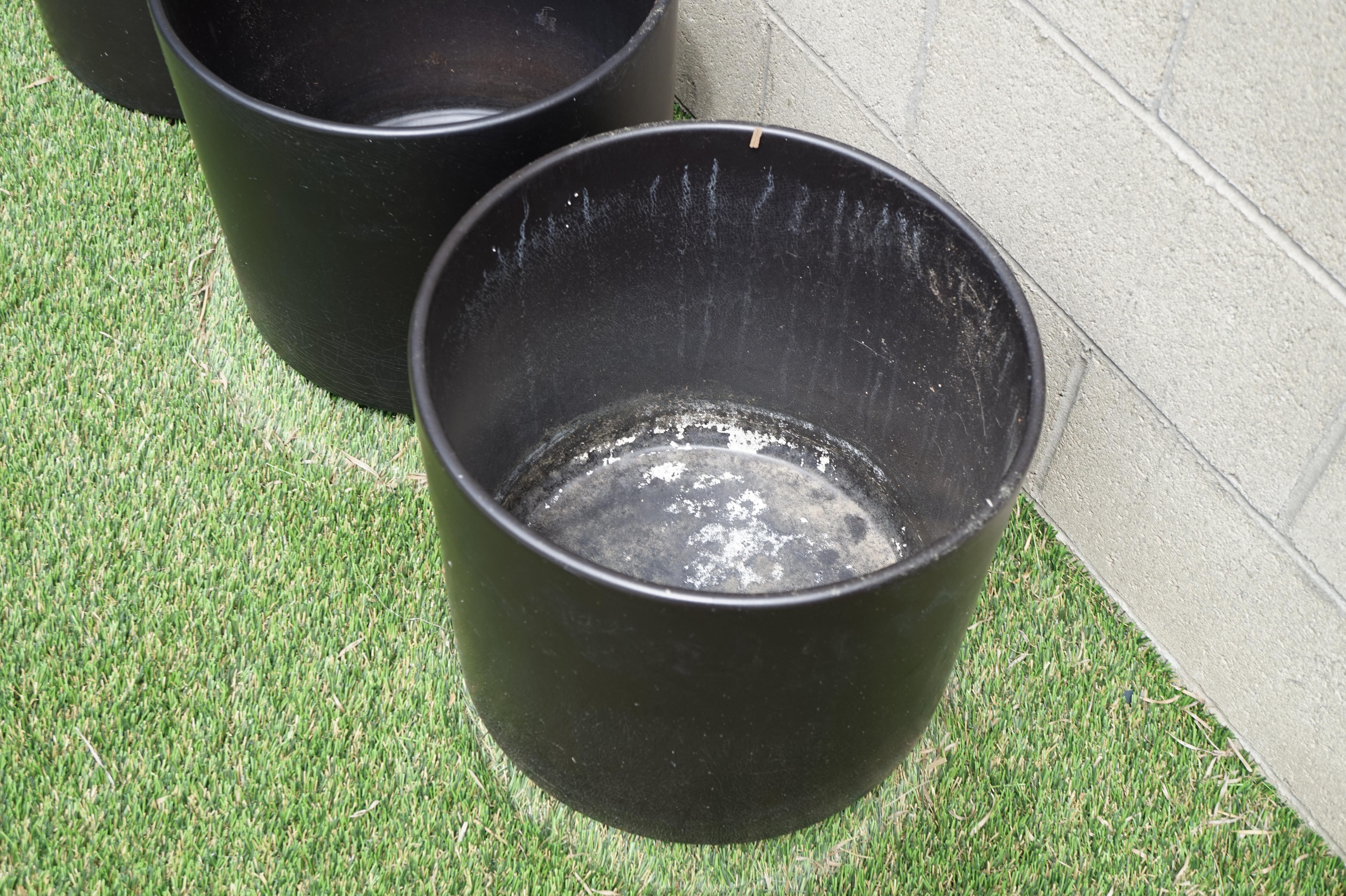 American Midcentury Architectural Pottery Black Ceramic Planters by Gainey 'Set of 3' For Sale