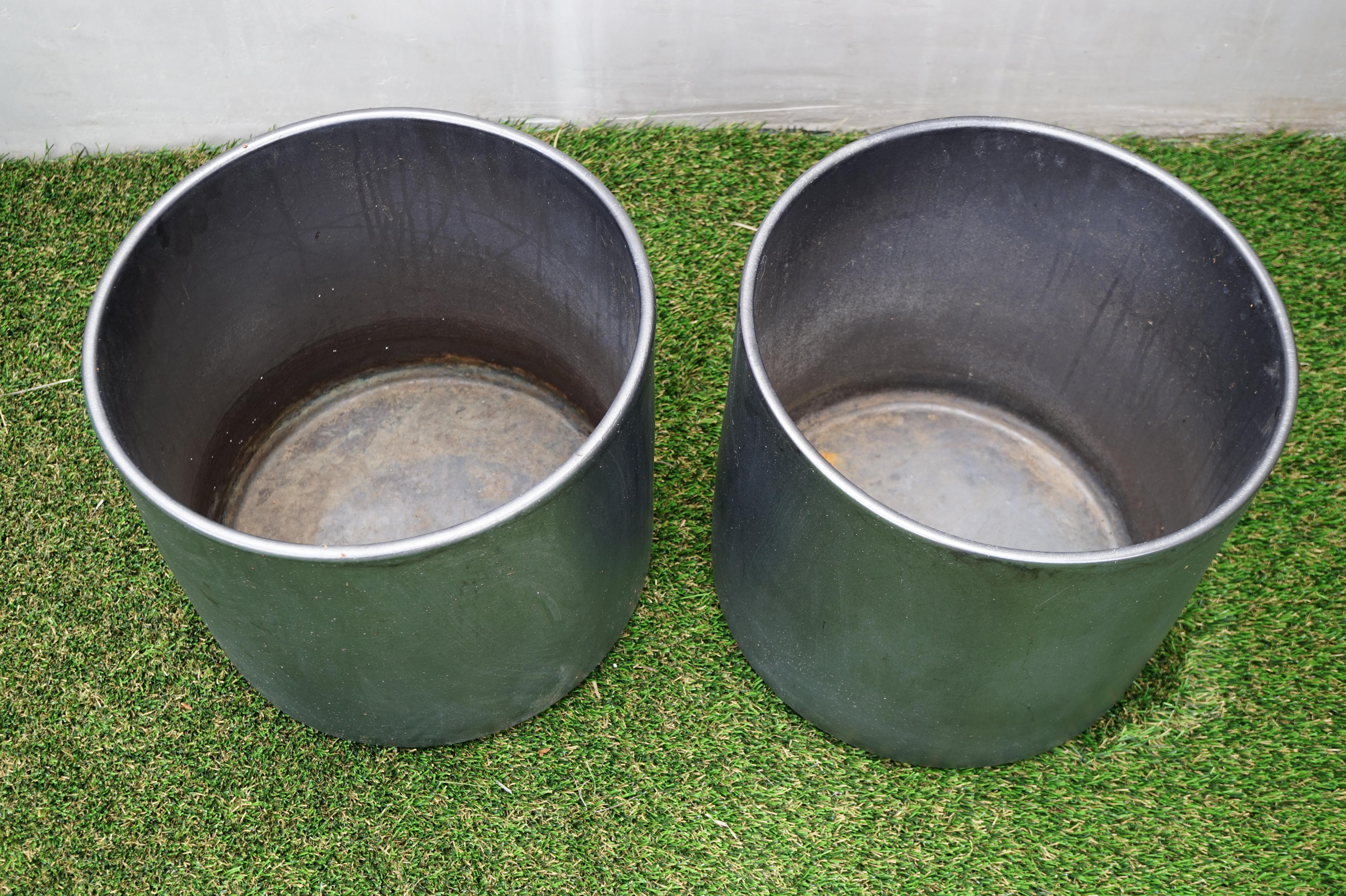 American Midcentury Architectural Pottery Gunmetal Ceramic Planters by Gainey 'Set of 2' For Sale