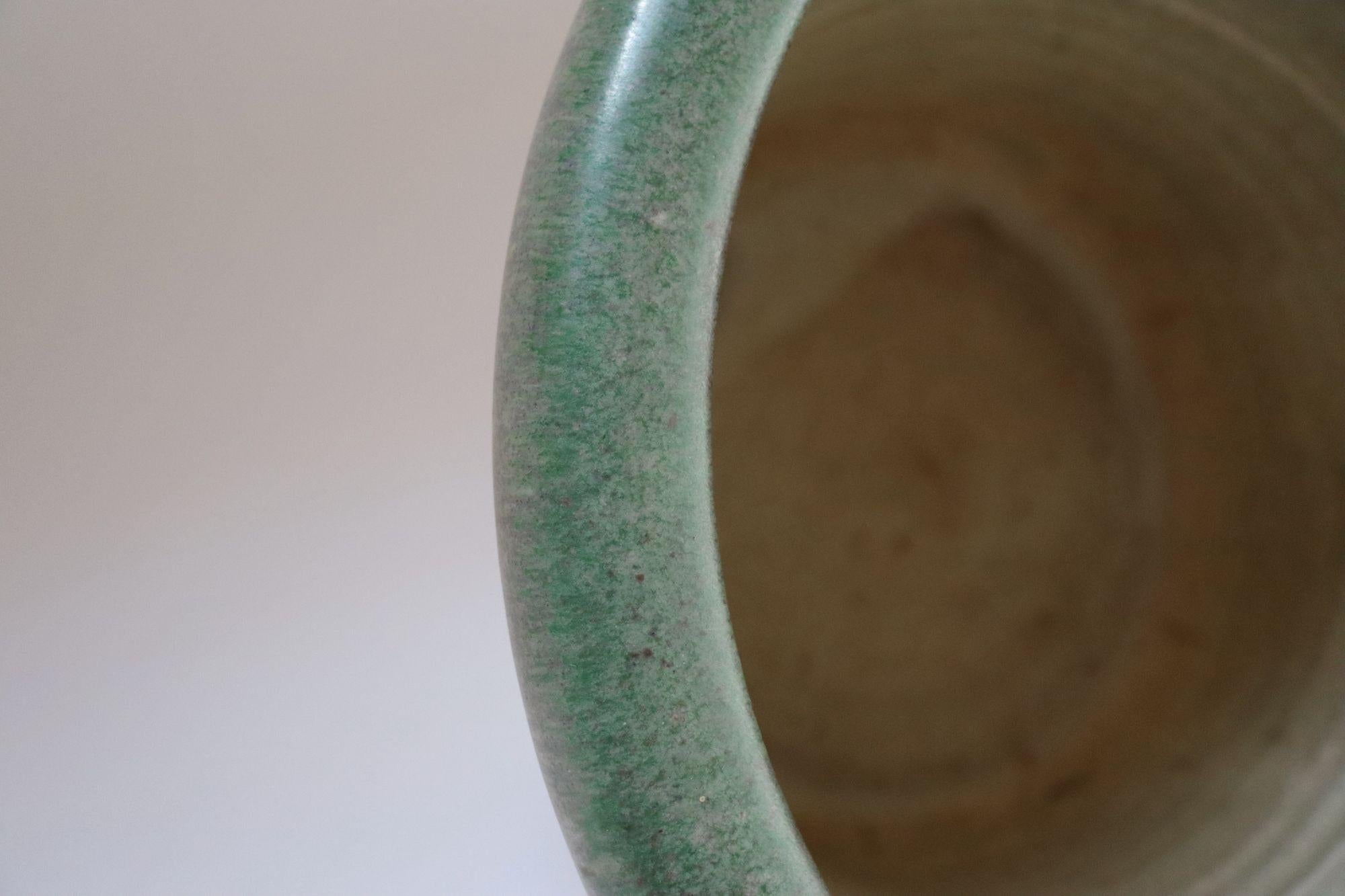 Organische Pflanzgefäßvase von Deanna Nichols aus der Mitte des Jahrhunderts von Architectural Pottery Studio im Angebot 4