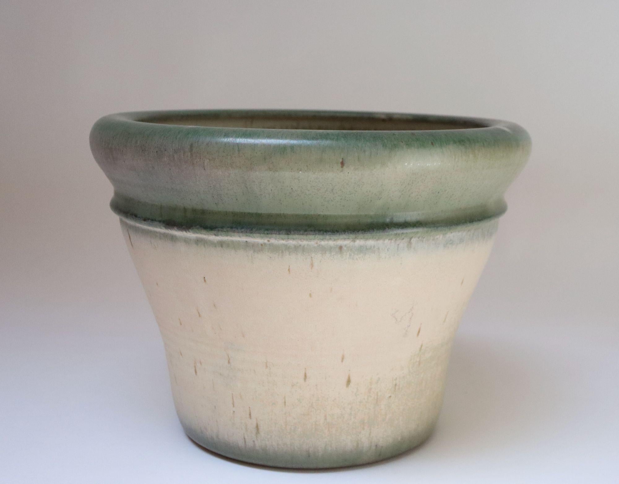 Organische Pflanzgefäßvase von Deanna Nichols aus der Mitte des Jahrhunderts von Architectural Pottery Studio (Moderne der Mitte des Jahrhunderts) im Angebot