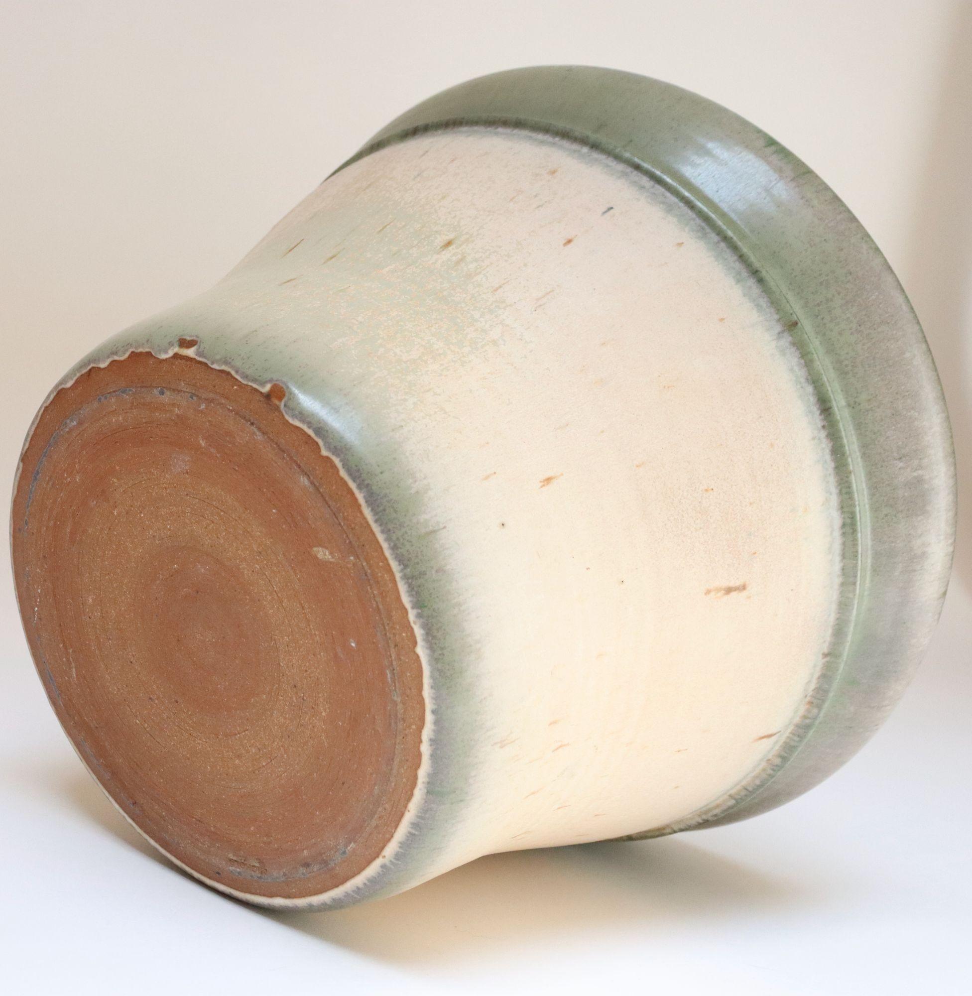 Organische Pflanzgefäßvase von Deanna Nichols aus der Mitte des Jahrhunderts von Architectural Pottery Studio (Keramik) im Angebot