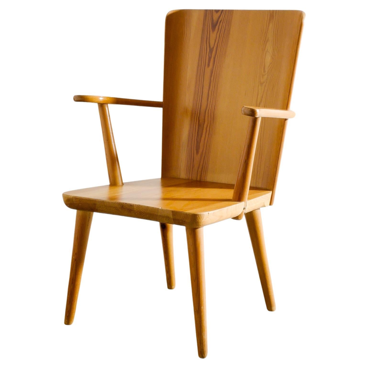 Mid Century Arm Chair in Pine by Göran Malmvall Produced by Svensk Fur, 1940s For Sale