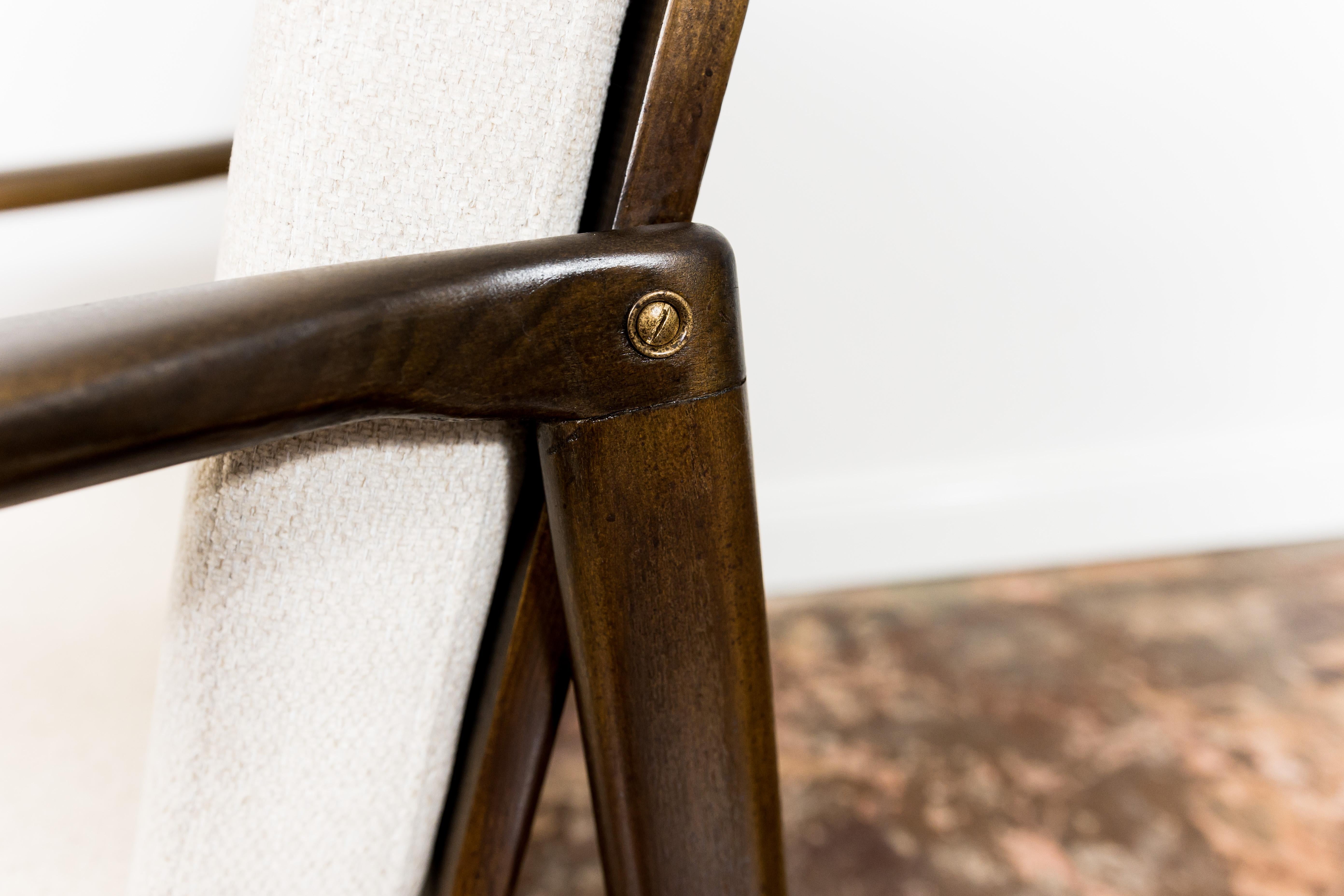 Mid Century Armchair B7522 by Zenon Bączyk, Europe, 1960's For Sale 5