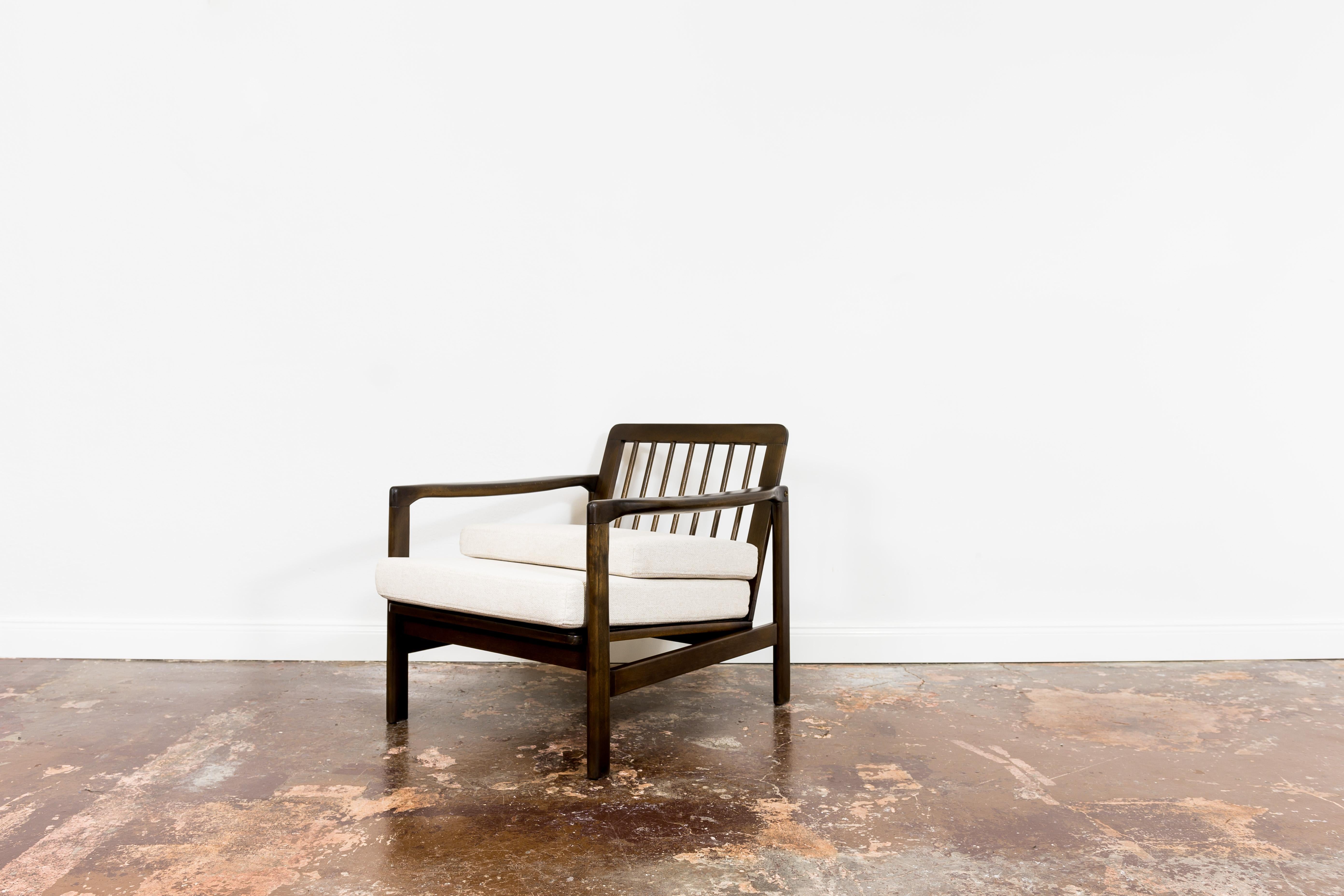 Mid Century Armchair B7522 by Zenon Bączyk, Europe, 1960's For Sale 1