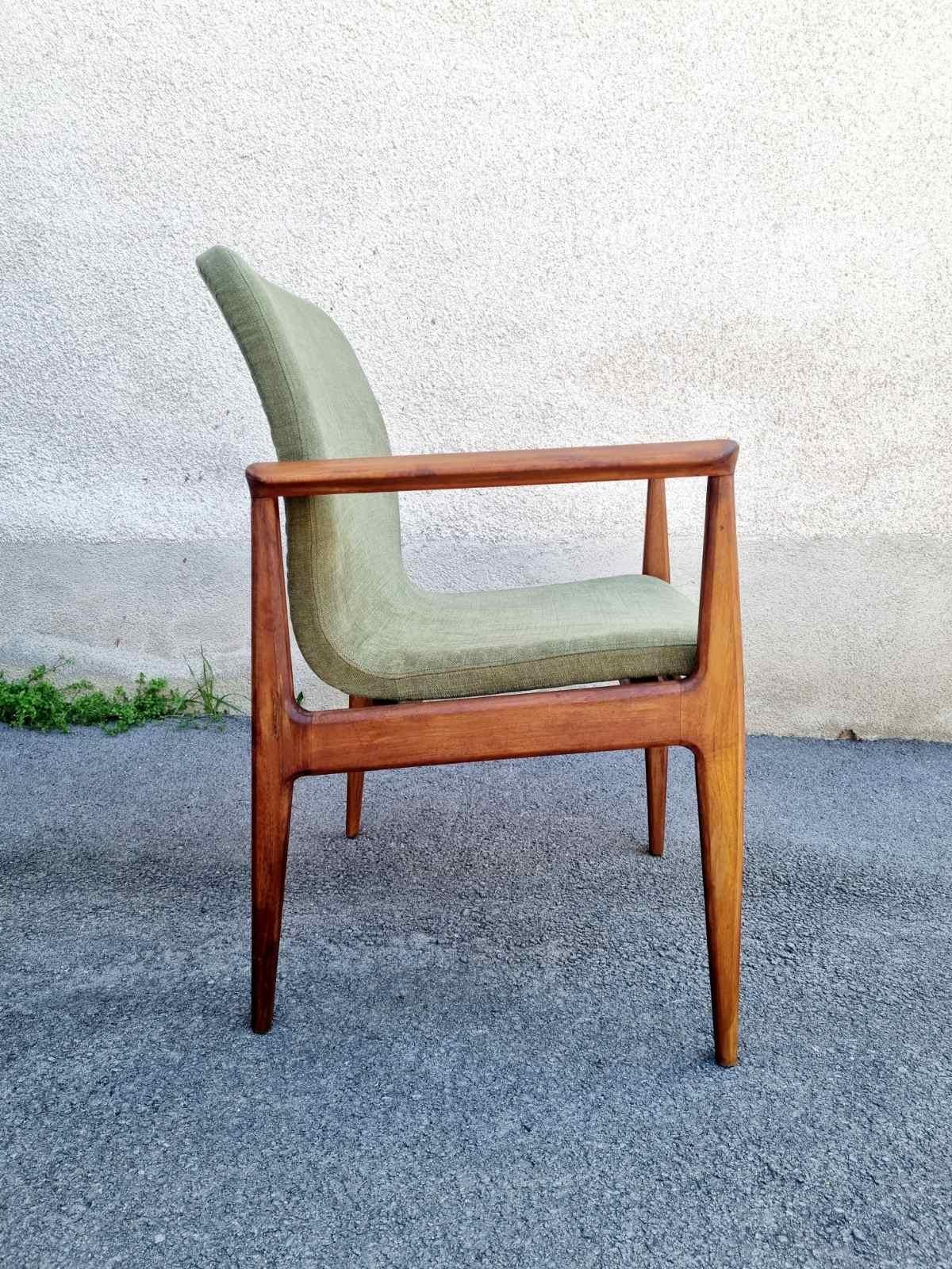 Mid-Century Modern Mid Century Armchair by Anonima Castelli, Italy 60s For Sale