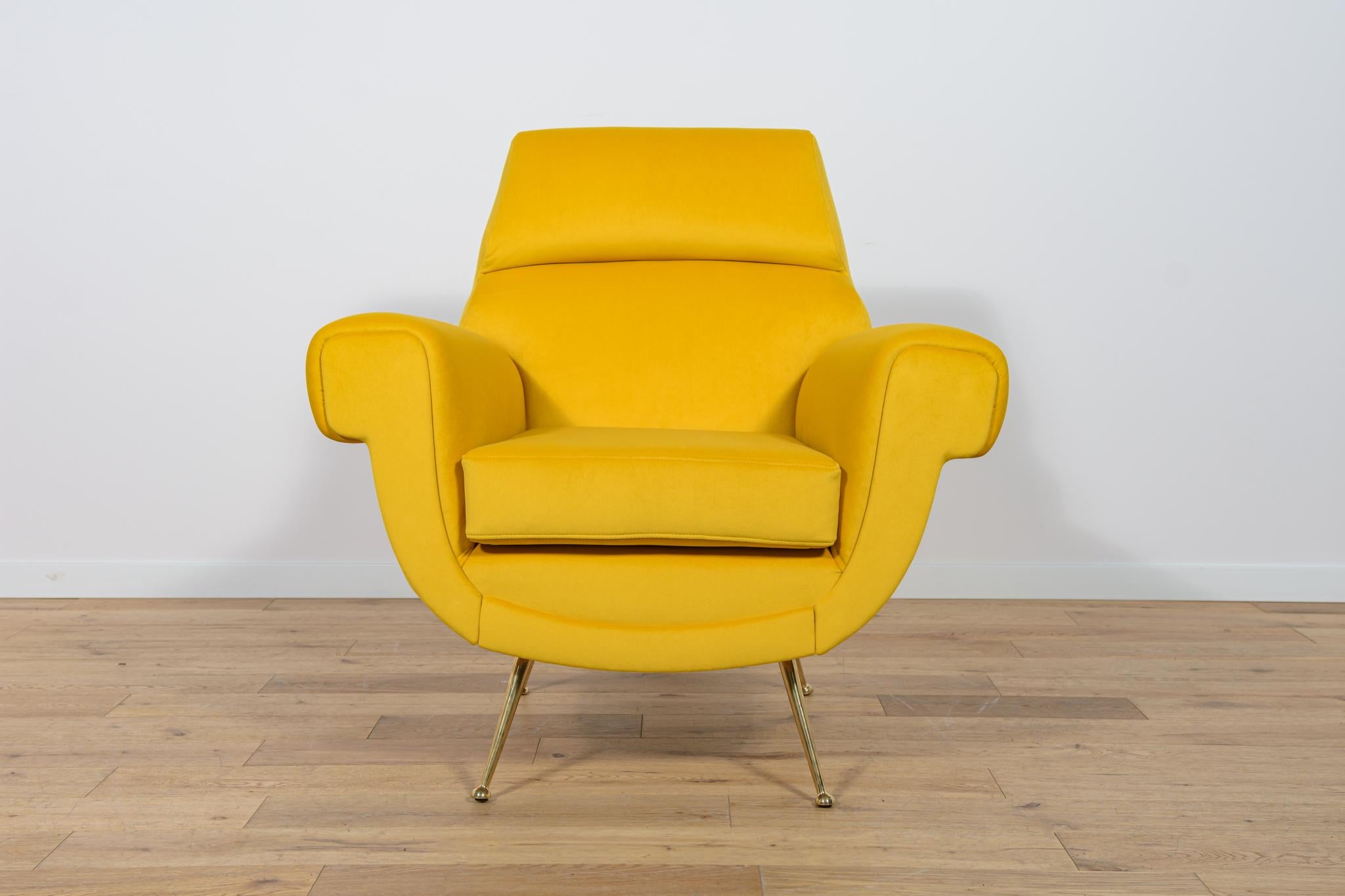 Mid-Century Modern Mid-Century Armchair by Gigi Radice for Minotti, Italy, 1960s For Sale