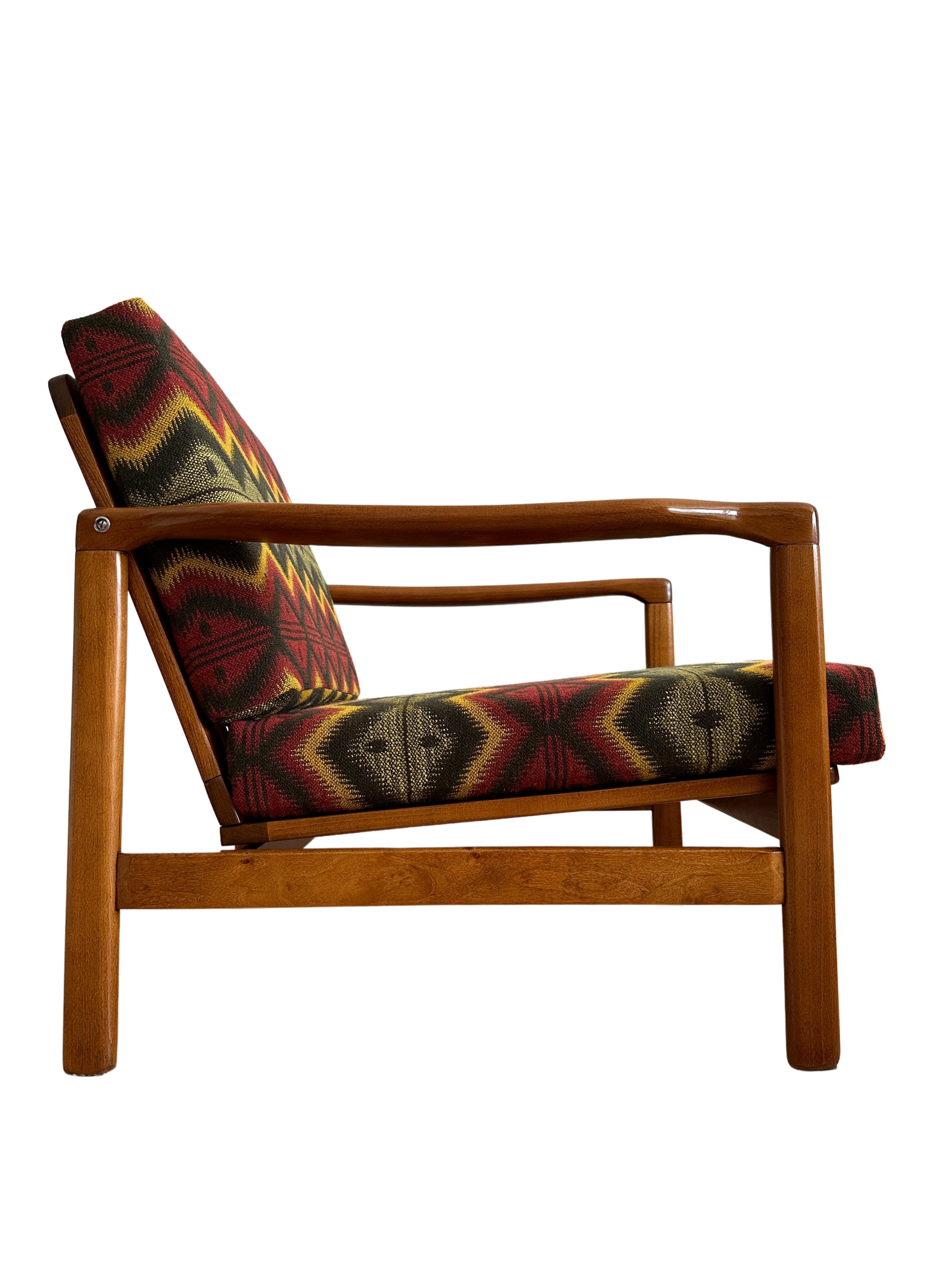 Midcentury Armchair von Zenon Bączyk, Mind the Gap Polsterung, Europa, 1960er Jahre im Angebot 5