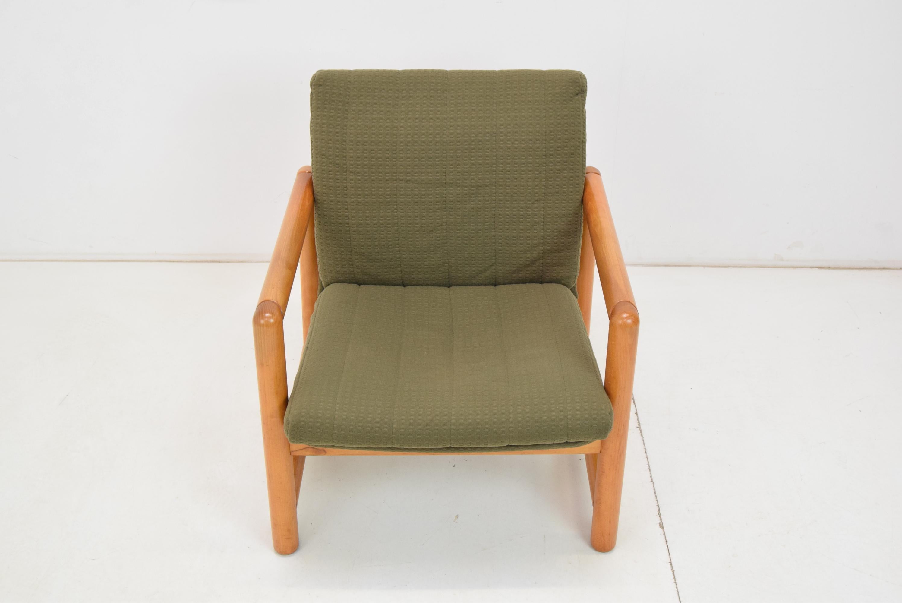 Midcentury Armchair, Czechoslovakia, 1970s.  In Good Condition For Sale In Praha, CZ