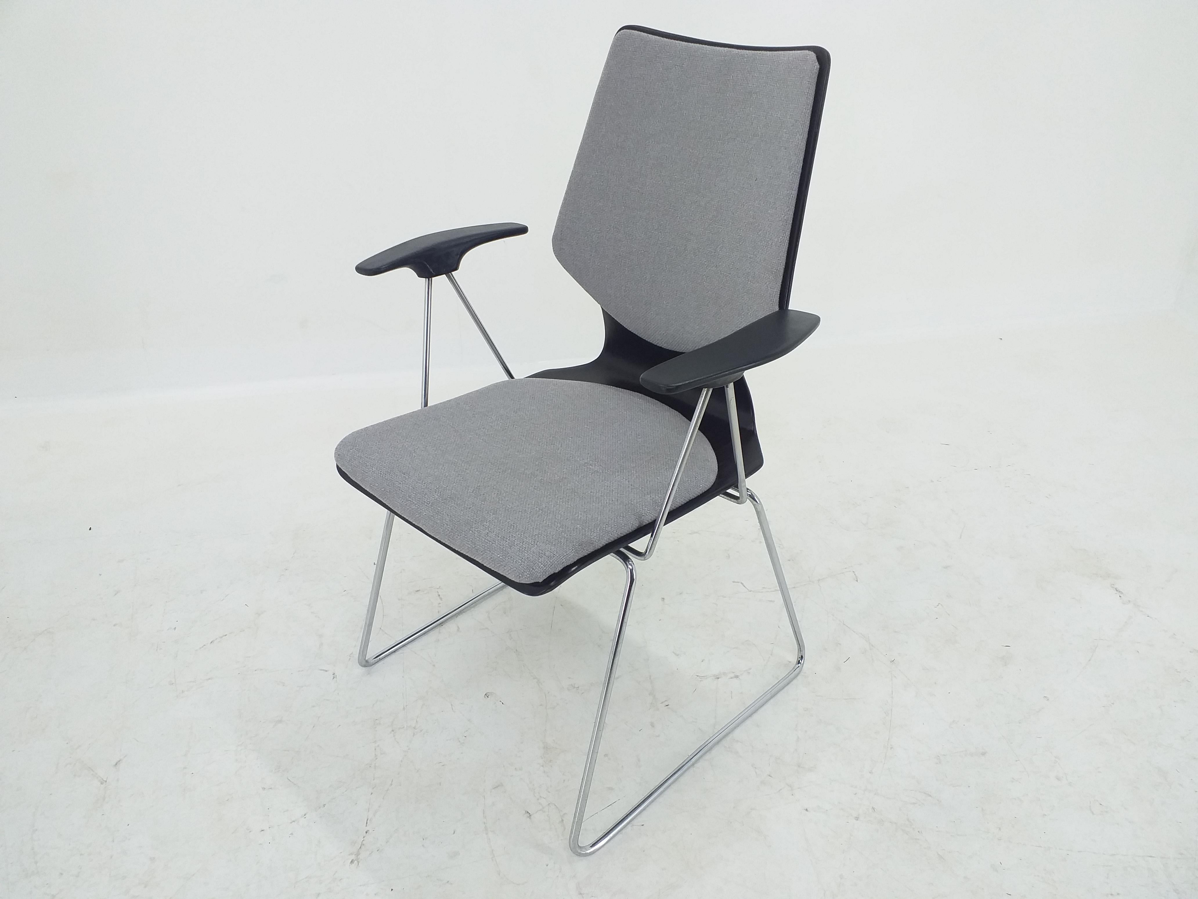 Sessel aus der Mitte des Jahrhunderts, entworfen von Elmar Fltotto für Pagholz, 1970er Jahre im Angebot 3