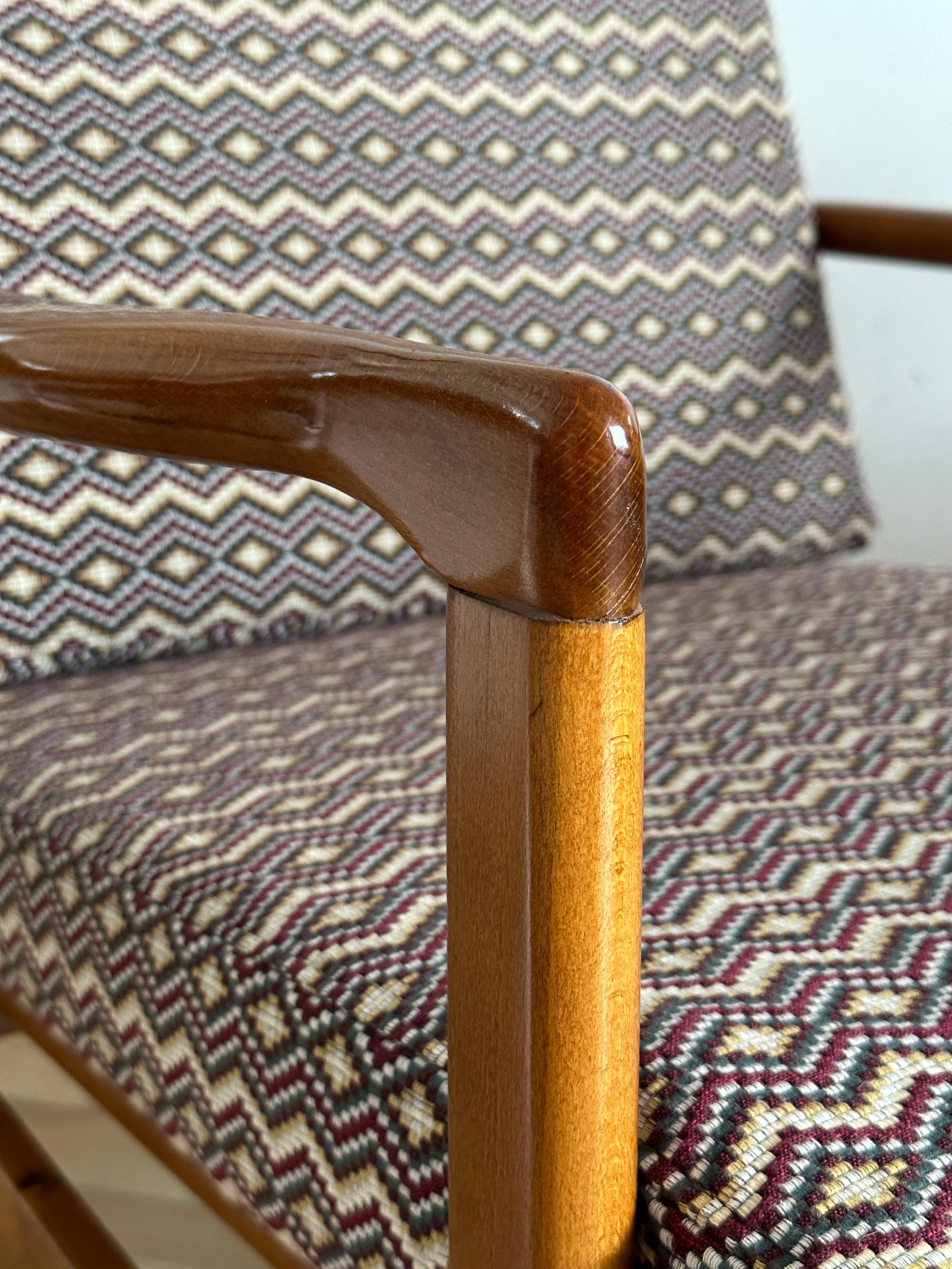 Midcentury Armchair, in Geometric and Ethnic Fabric, Europe, 1960s For Sale 5