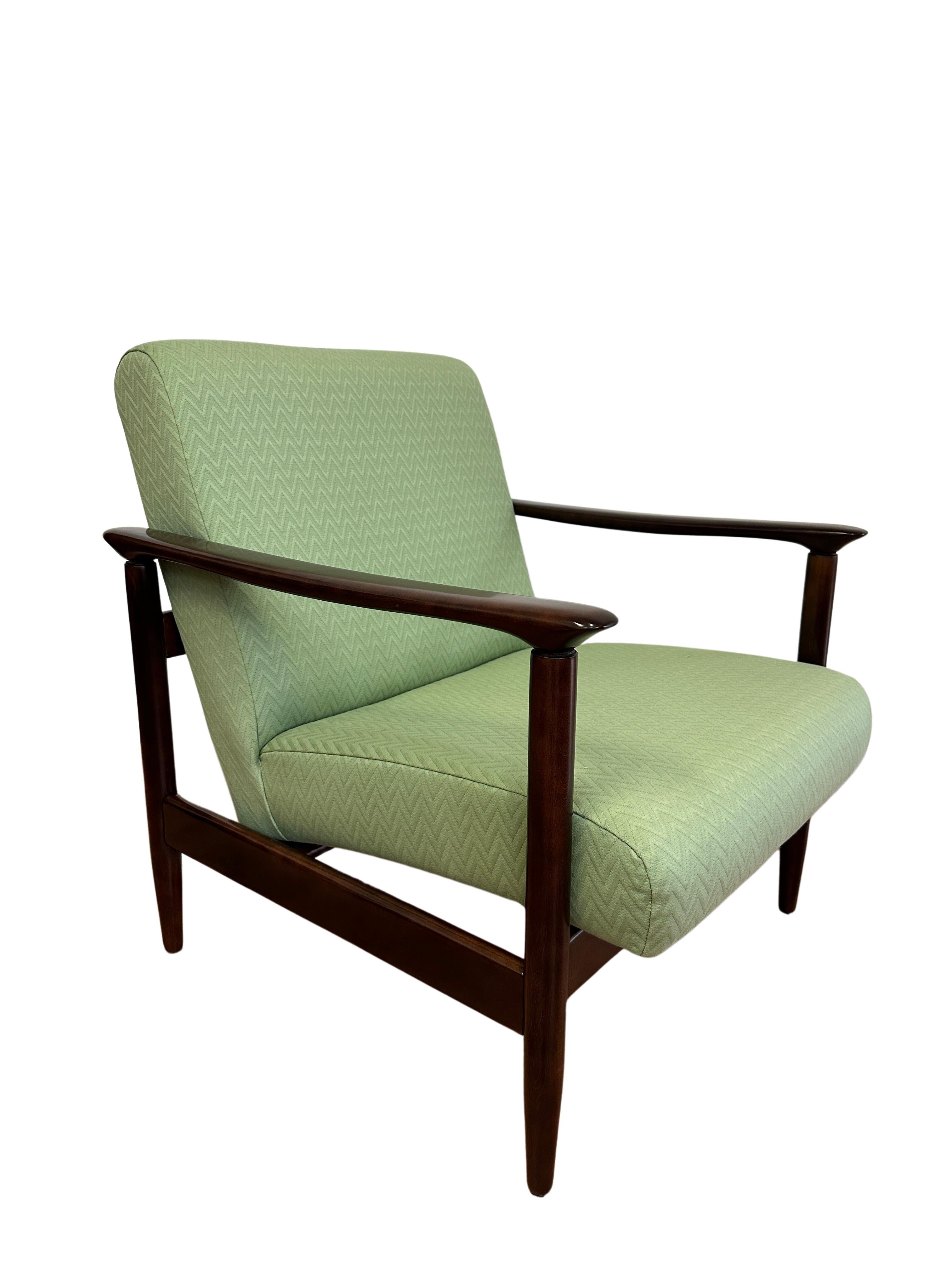 Mid Century Armchair in Green Missoni Upholstery, by Edmund Homa, 1960s For Sale 4