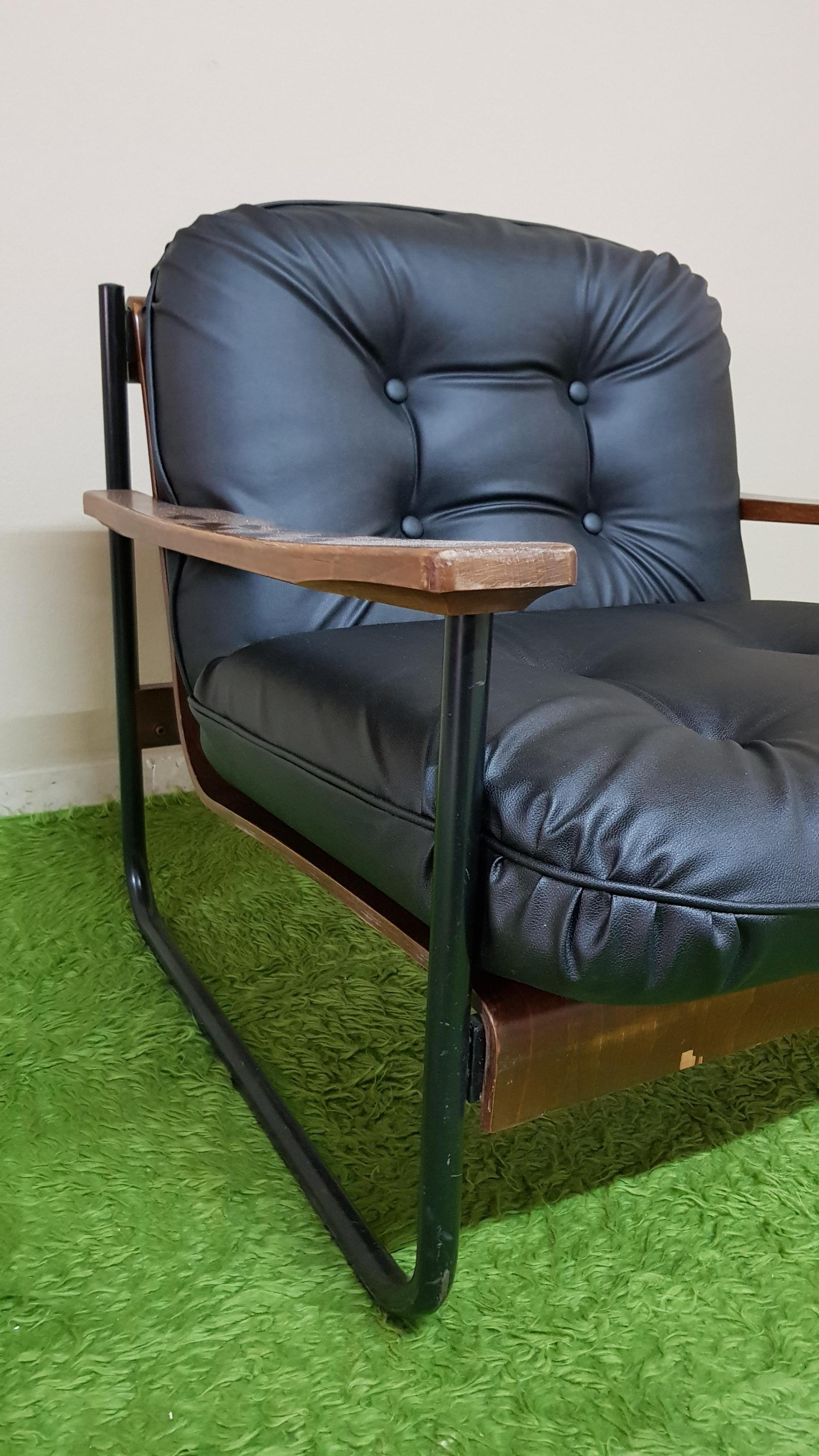 Armchair Curved Wood Black Metal Eco Leather Midcentury Italian Design 1960s In Good Condition In Palermo, IT
