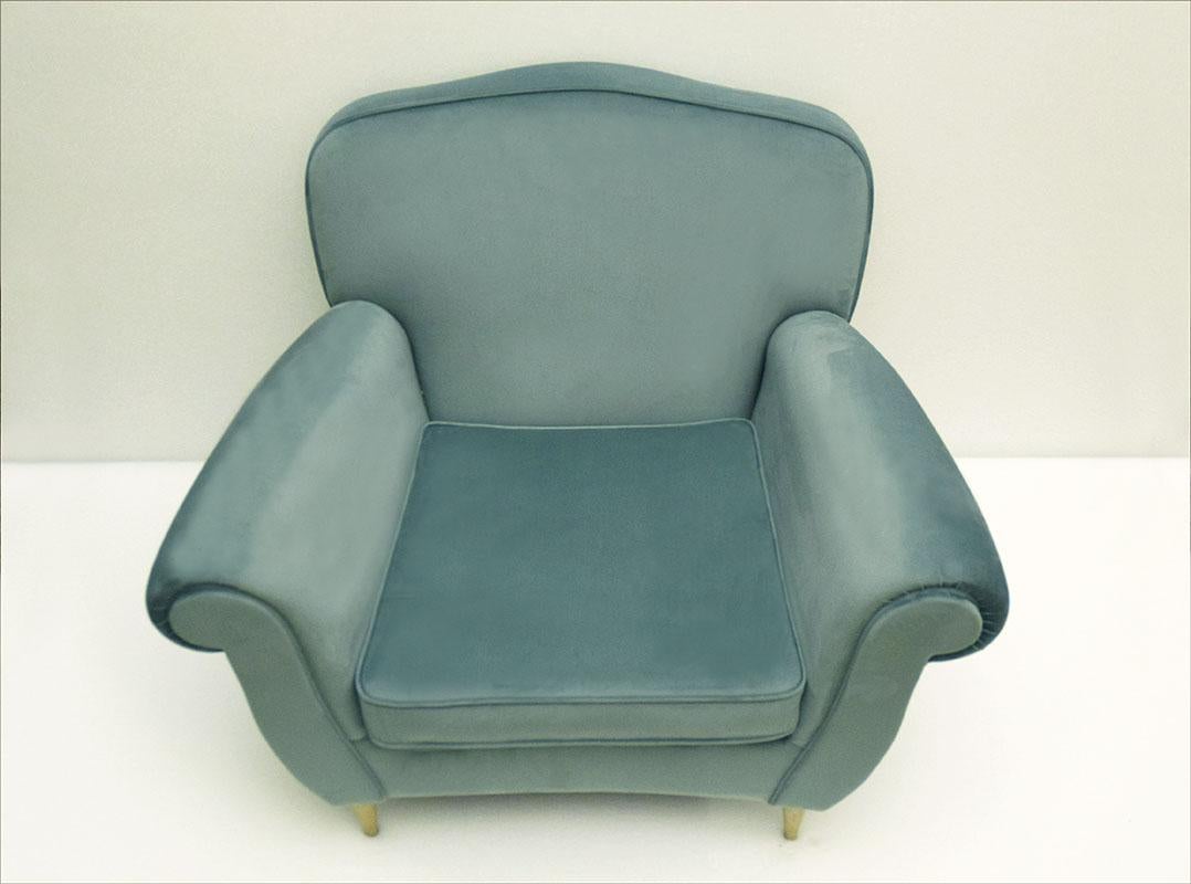 Italian Mid-century armchair in velvet attr. Ico Parisi, 1950s For Sale