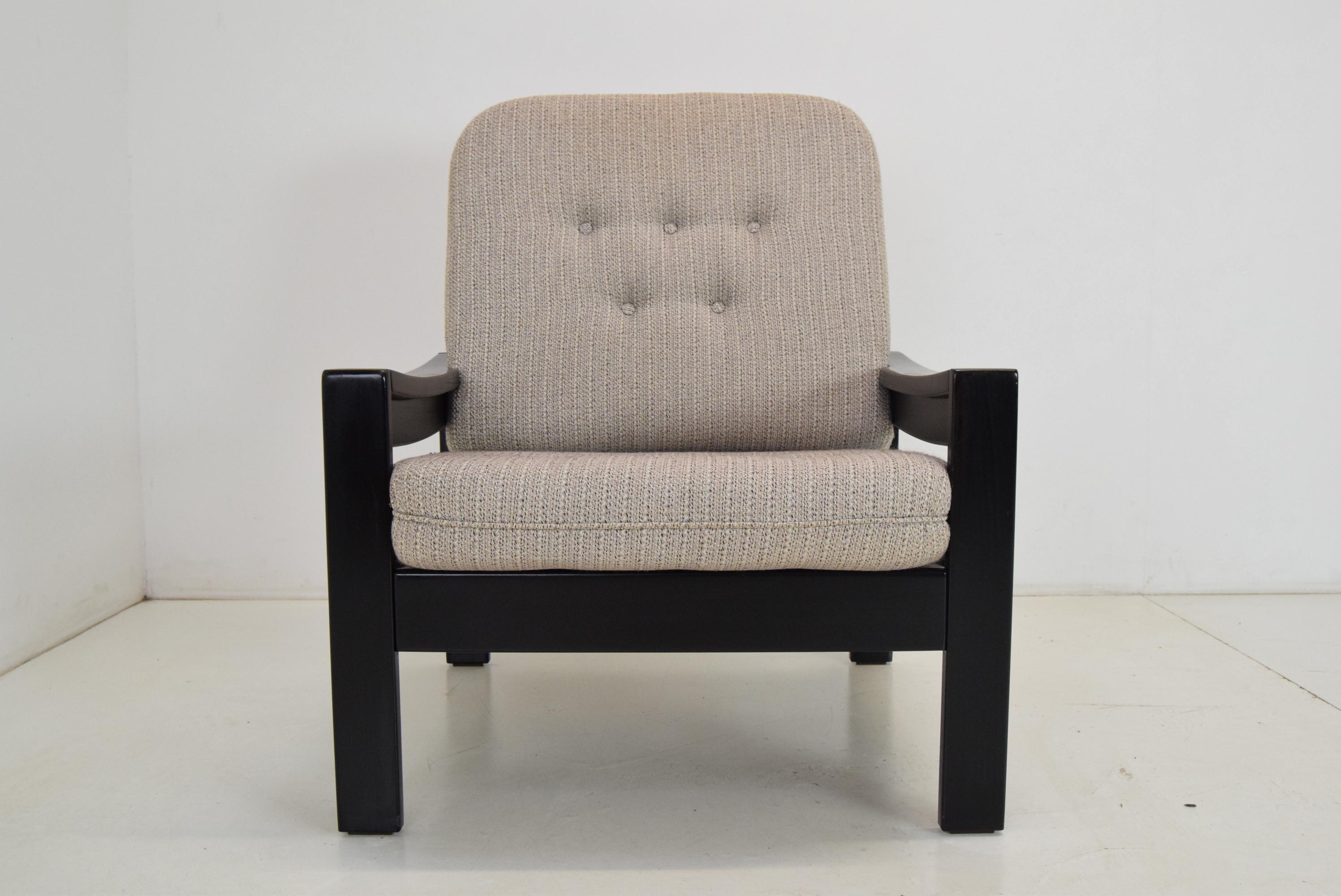 Midcentury Armchair/Leda Lux, 1980s In Good Condition For Sale In Praha, CZ