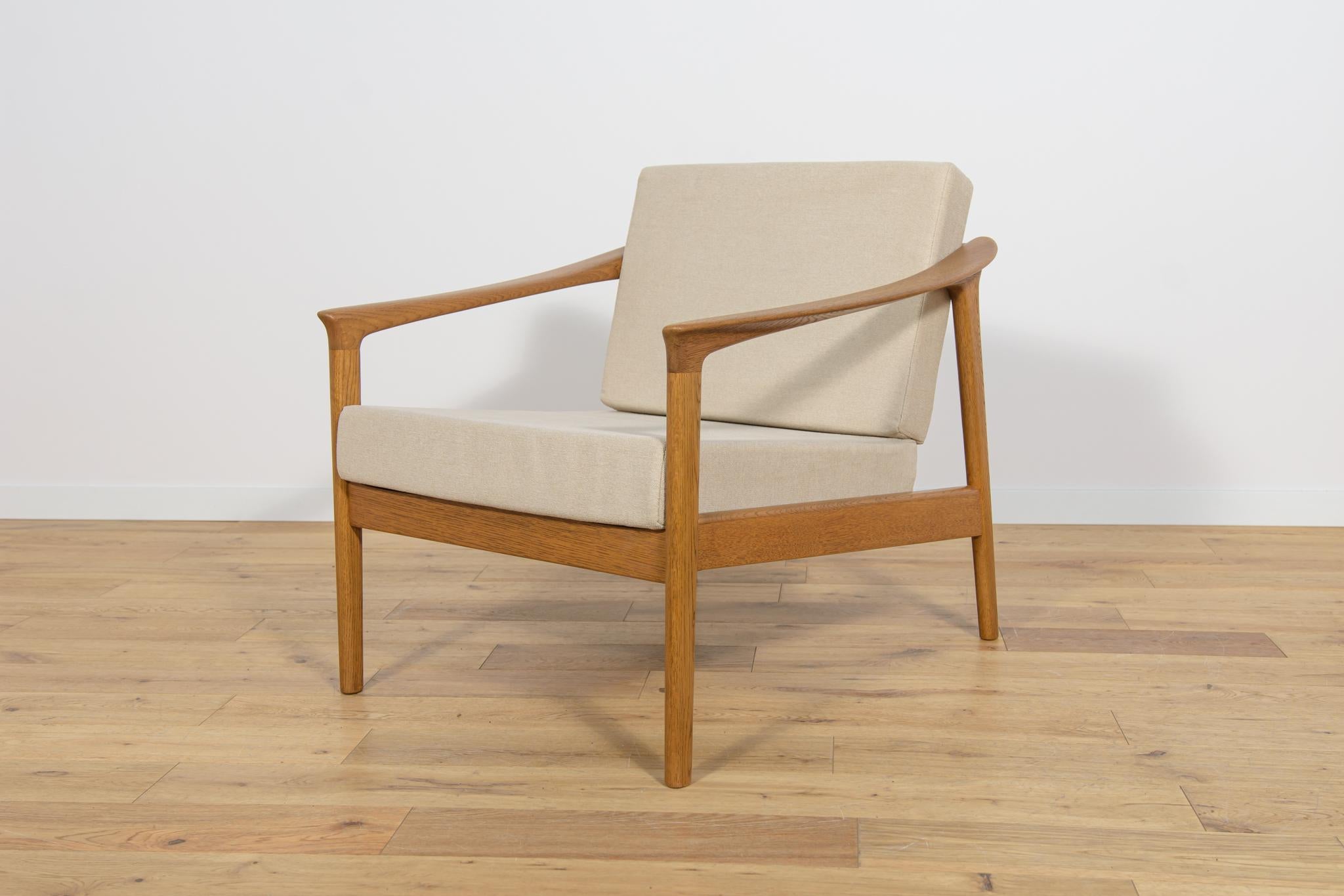  Mid Century Armchair Monterey /5-161 by Folke Ohlsson for Bodafors, 1960. In Excellent Condition For Sale In GNIEZNO, 30