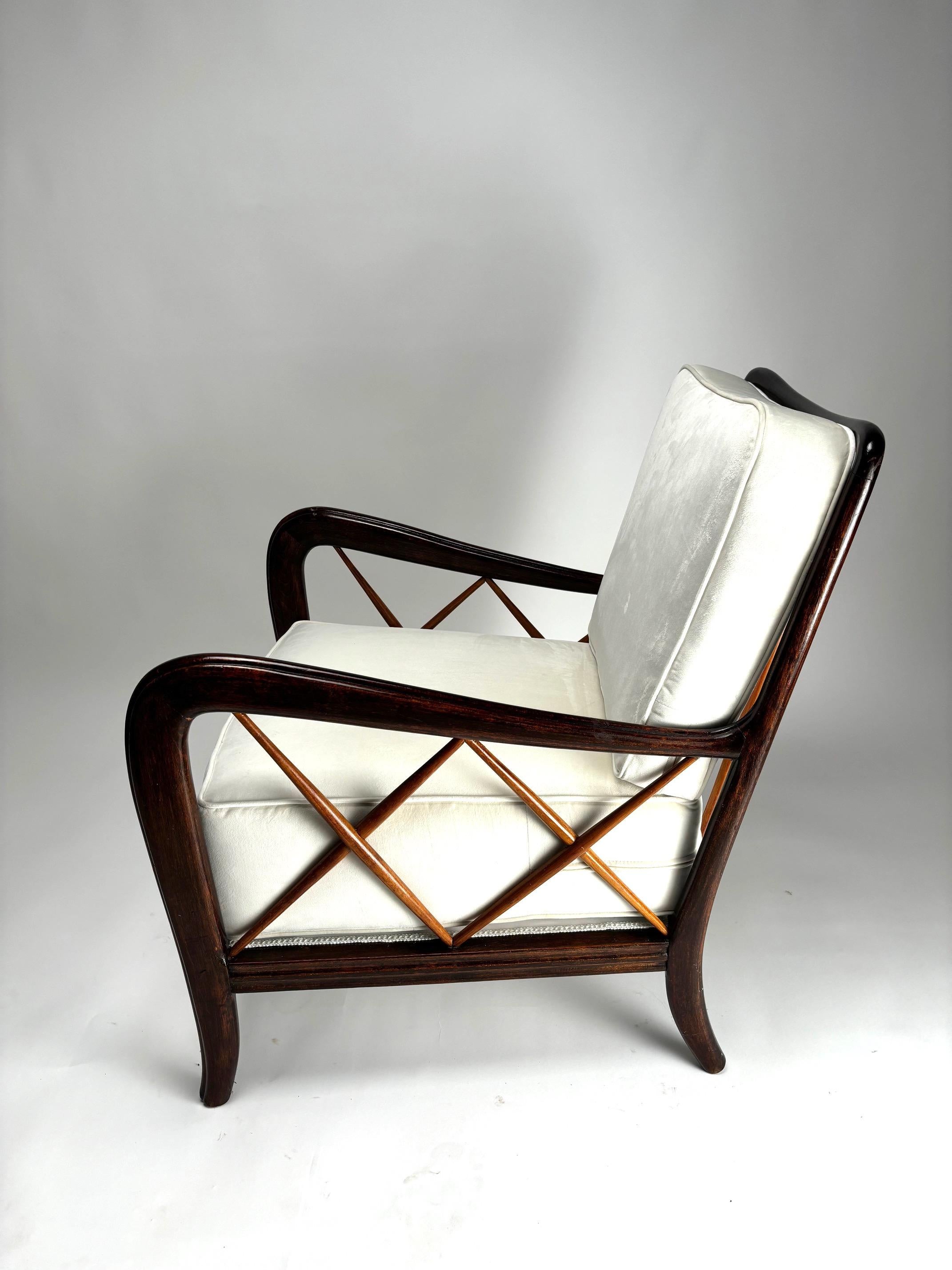Sillón de mediados de siglo, estilo Paolo Buffa, Italia Años 50 Moderno de mediados de siglo en venta