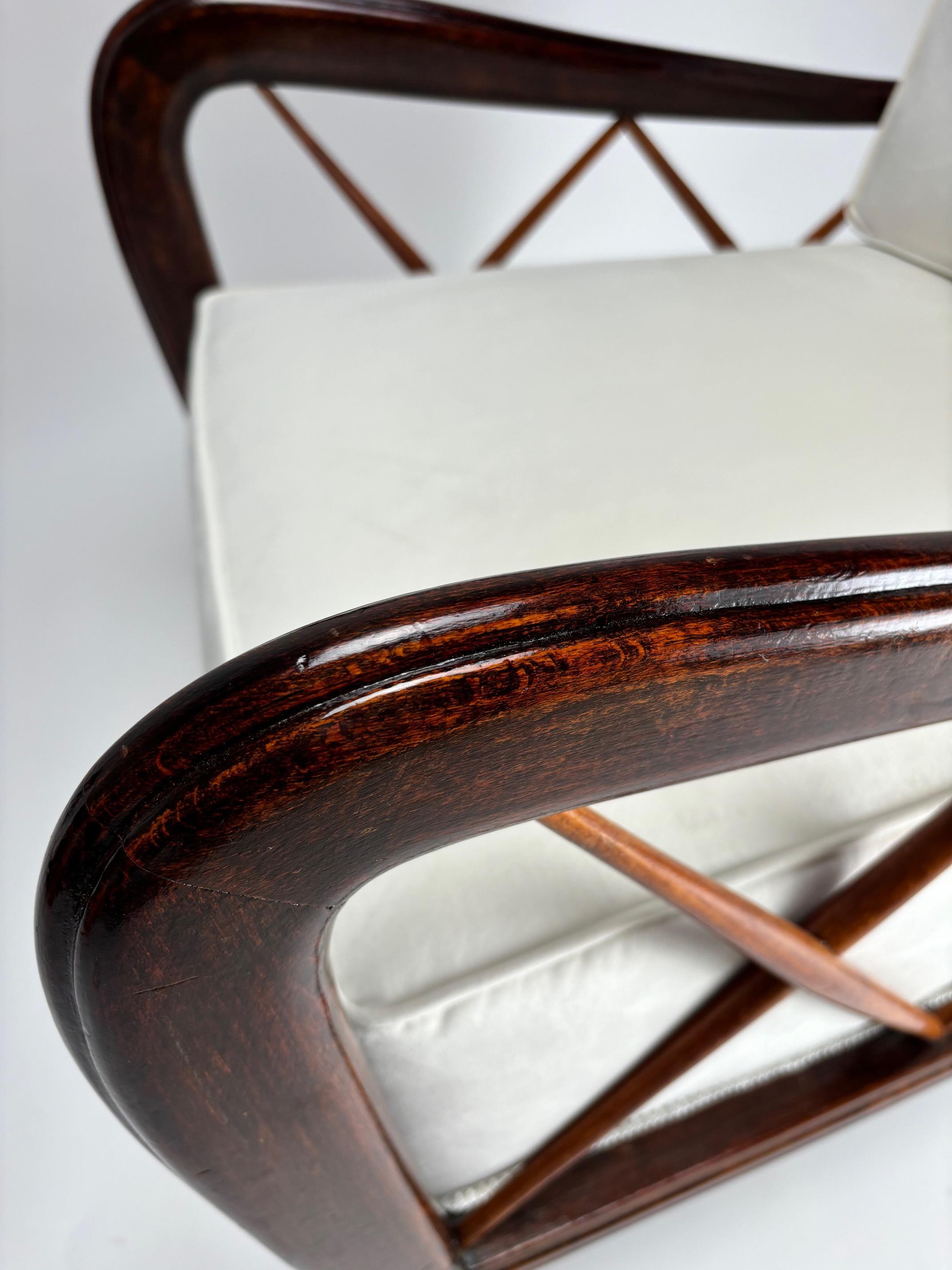 Sillón de mediados de siglo, estilo Paolo Buffa, Italia Años 50 en Bueno estado para la venta en Argelato, BO
