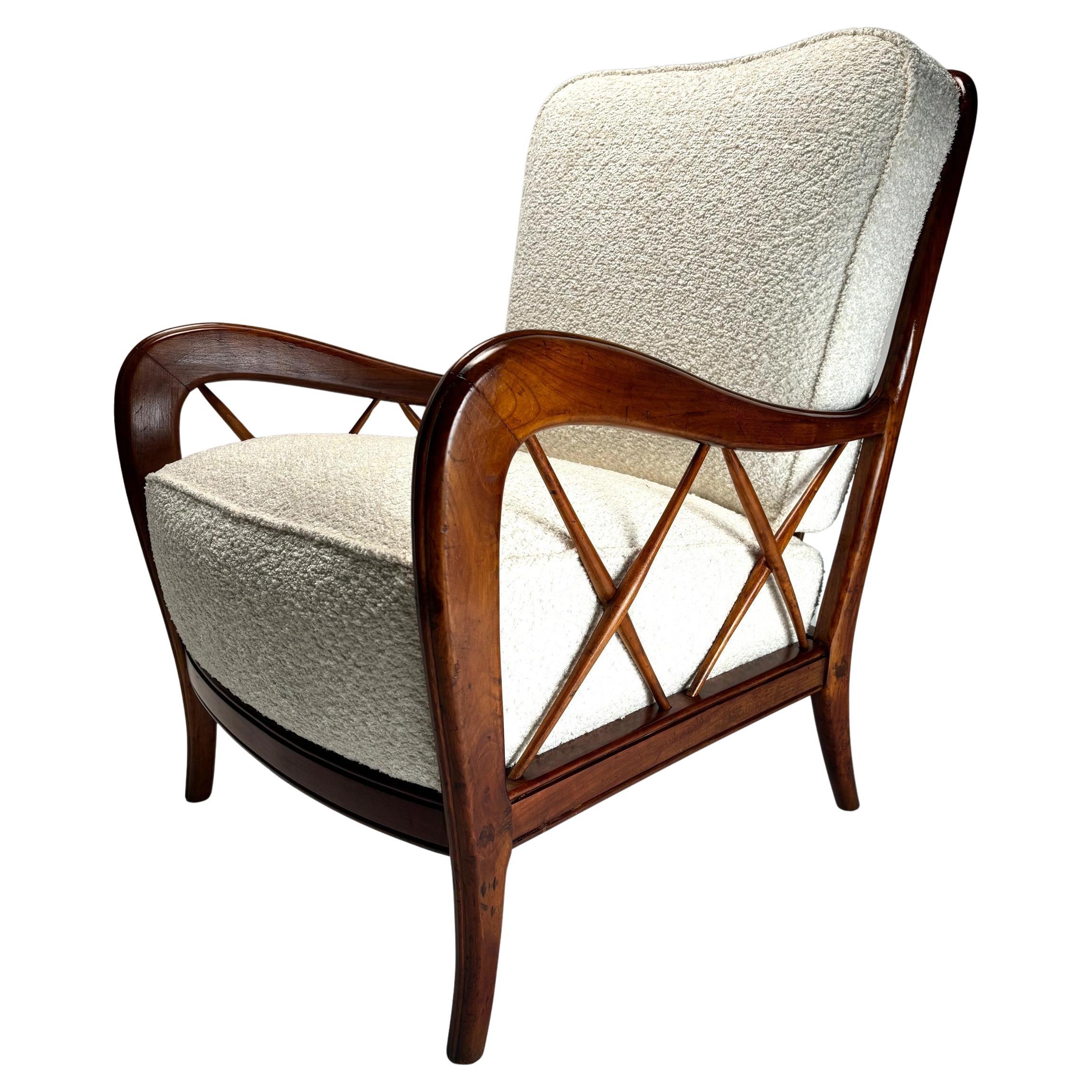 Fauteuil de milieu de siècle, style Paolo Buffa, Italie années 1950