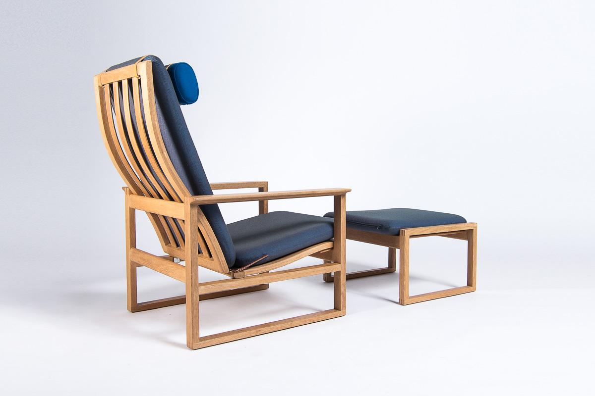 Mid Century Armchair & Stool Borge Mogensen 2254 in Oak & Wool, Danish 1950’s For Sale 5