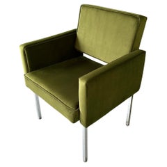 Mid Century Armchair Upholstered in Green Velvet in the Style of Knoll