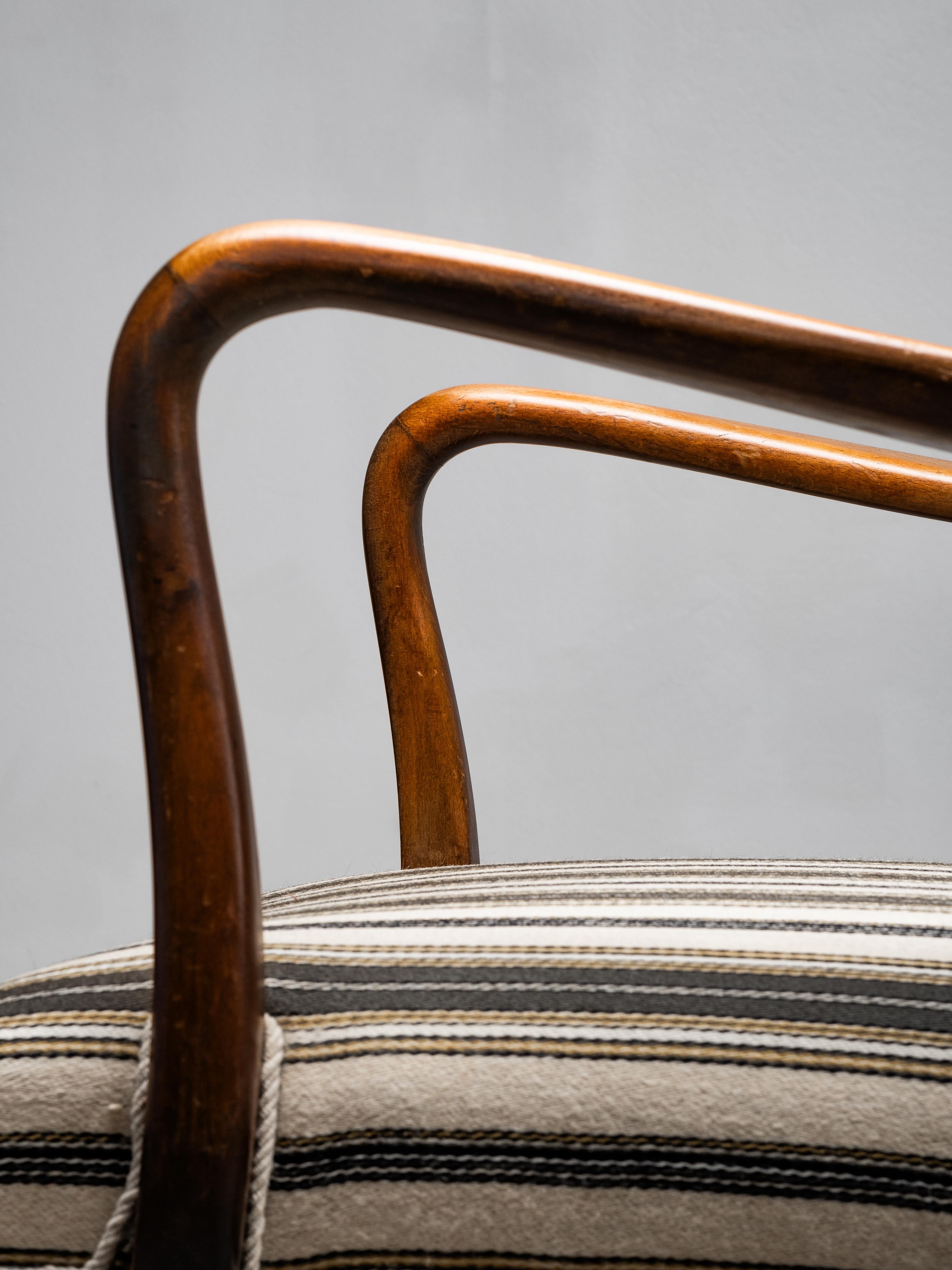 Mid-Century Armchair with Original Striped Wool Upholstery, Danish Designer en vente 5