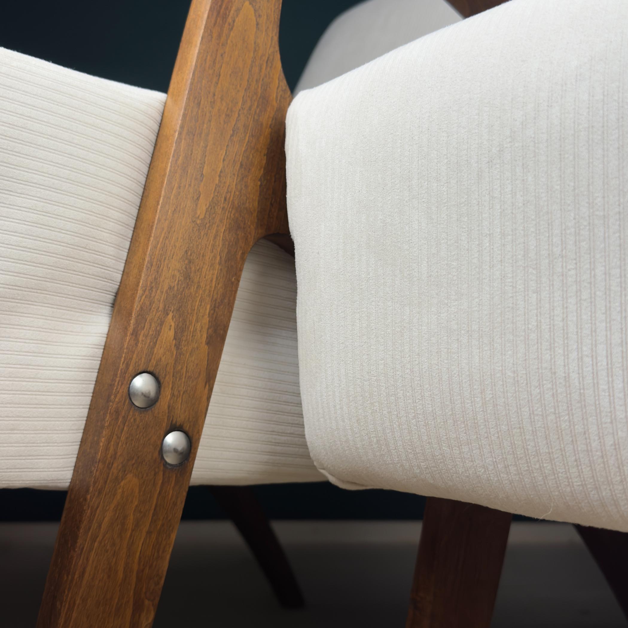 Mid-century armchair, Yugoslavia 1970s, Set of 2 in vendita 5