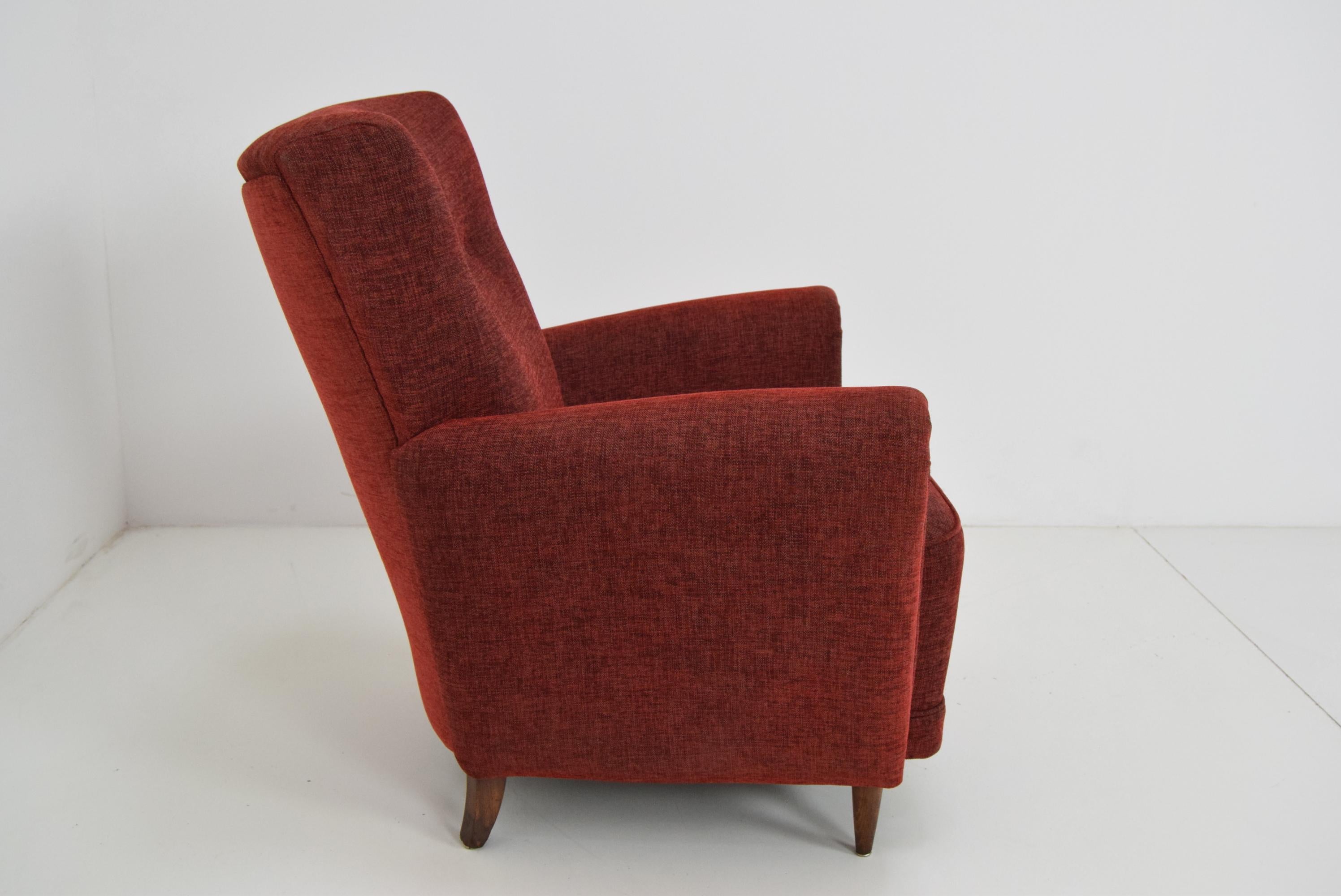 Midcentury Armchair, 1970s In Good Condition For Sale In Praha, CZ