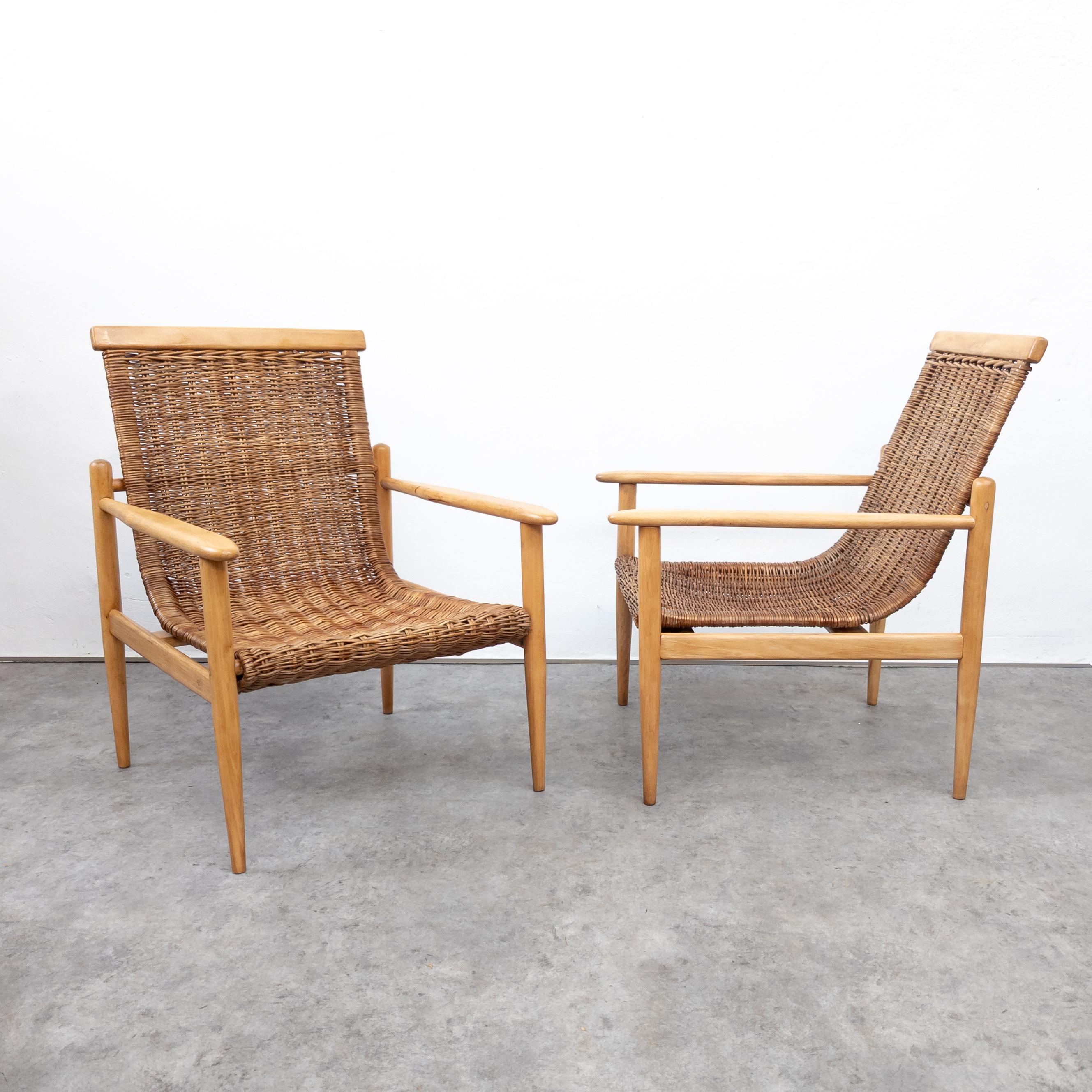 Mid Century armchairs by Jan Kalous for ÚLUV, Czechoslovakia 1960 In Good Condition For Sale In PRAHA 5, CZ