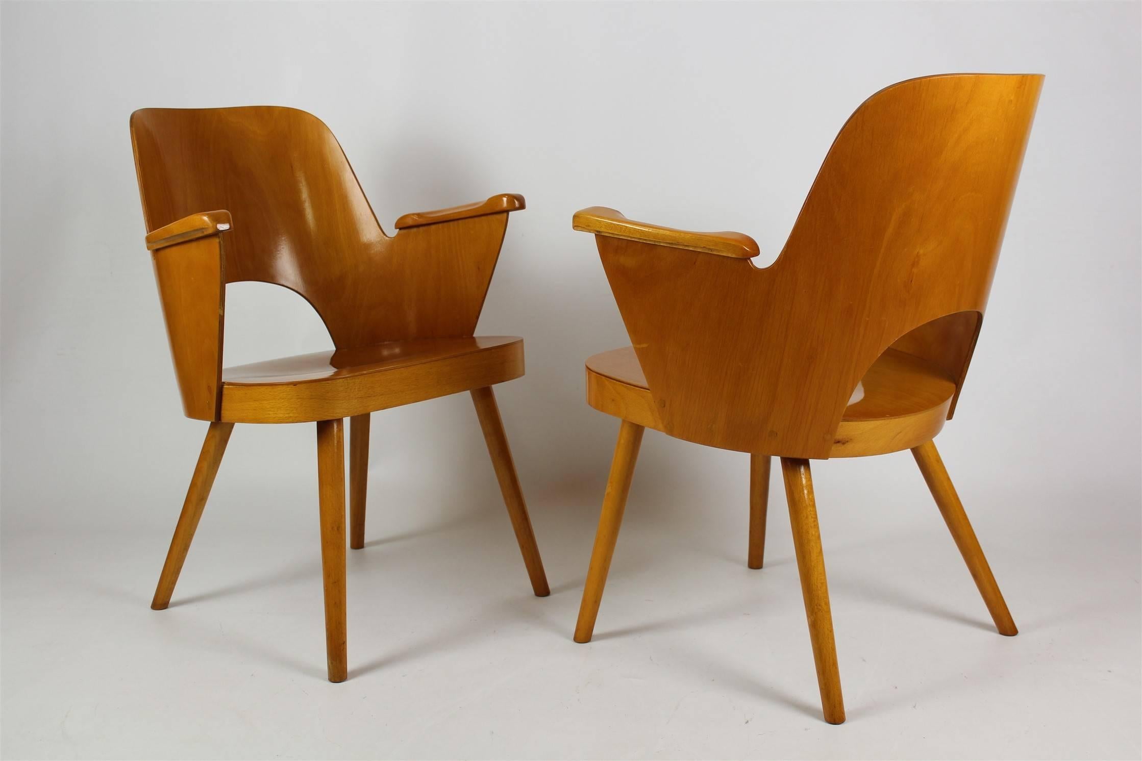 Midcentury Armchairs by Lubomír Hofmann for Ton/Thonet, 1961, Set of Four 2