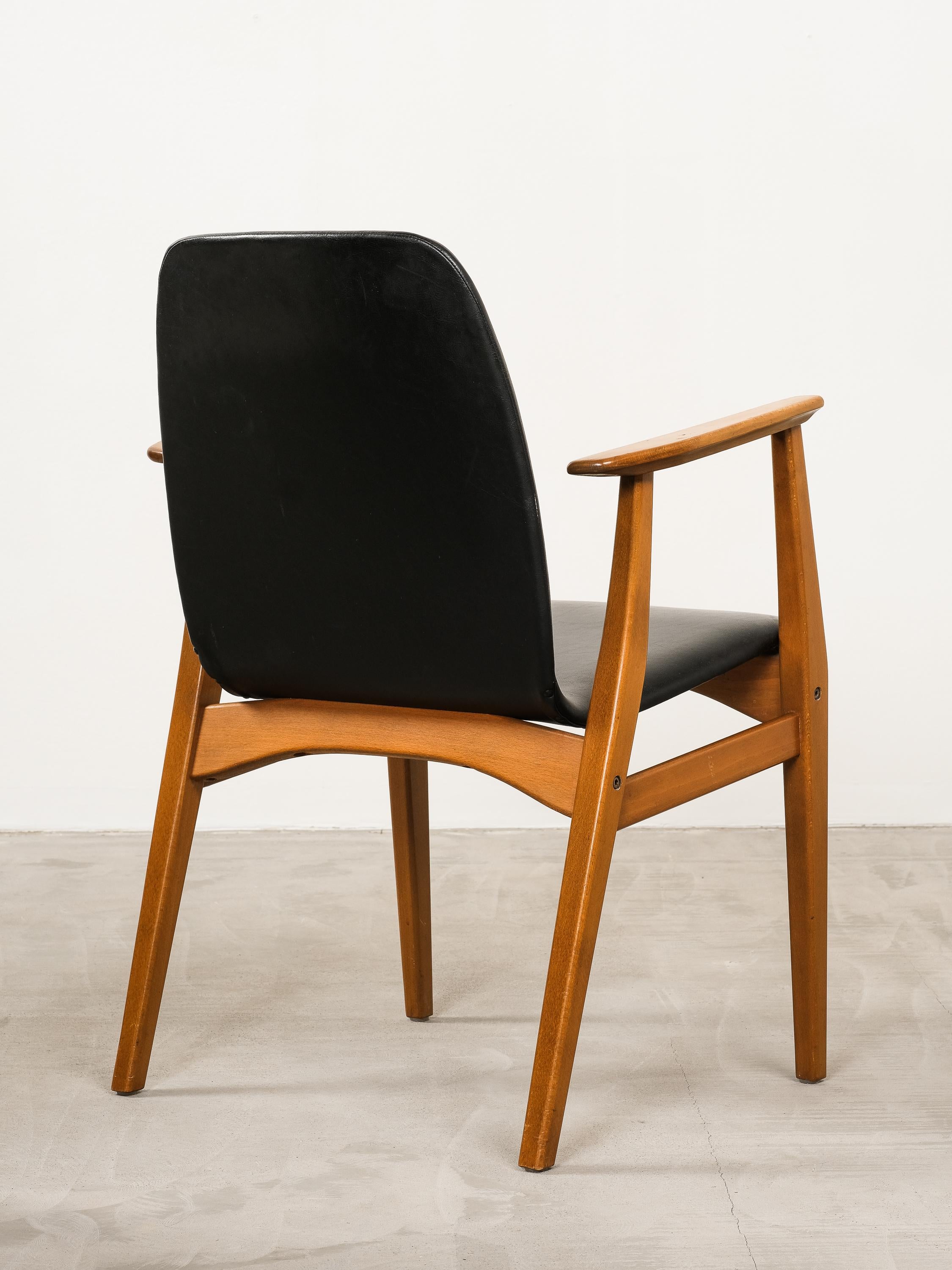 Fauteuils du milieu du siècle par Svegards, Markaryd, Suède en vente 6
