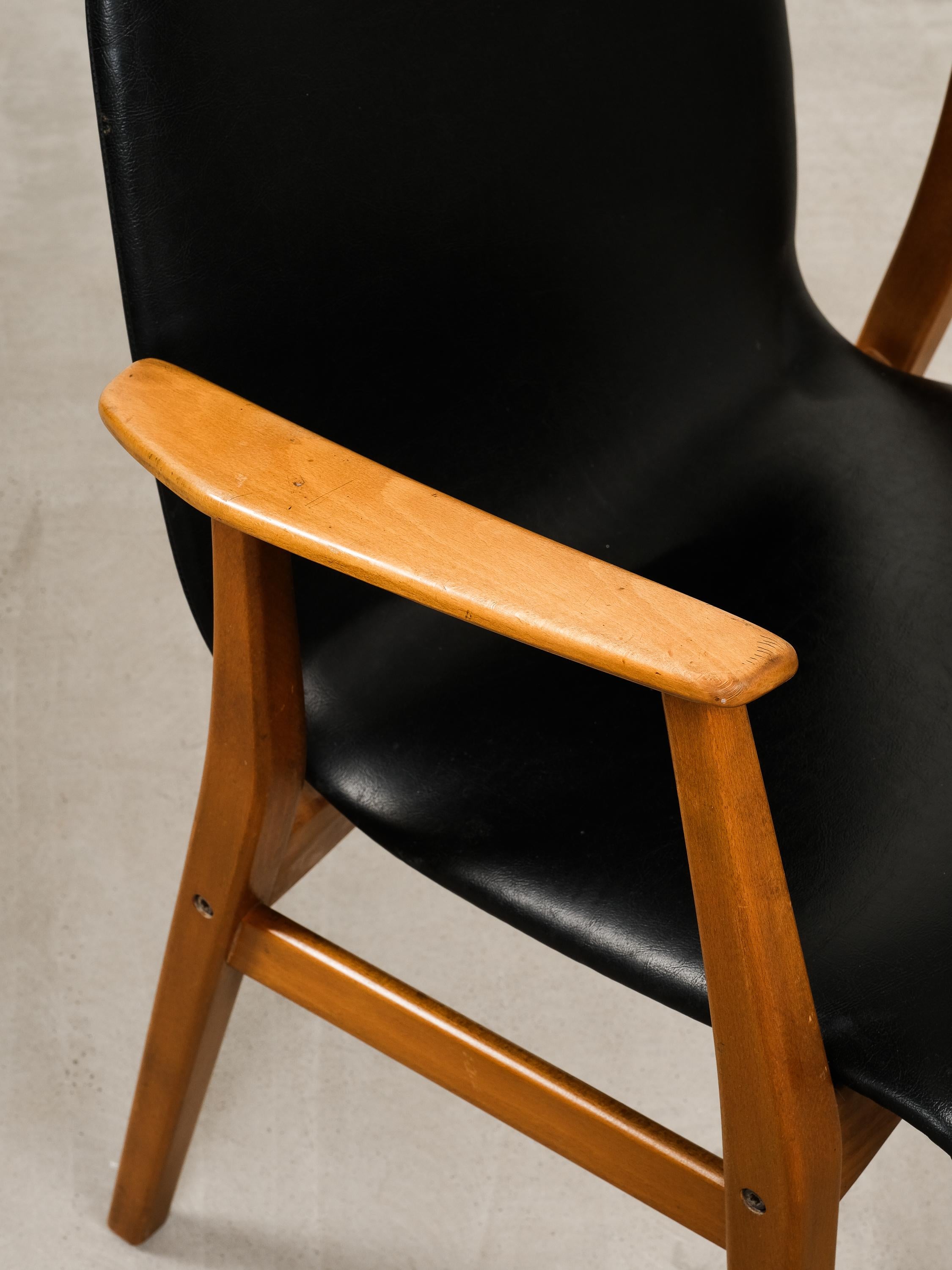 Fauteuils du milieu du siècle par Svegards, Markaryd, Suède Bon état - En vente à Karis, Nyland