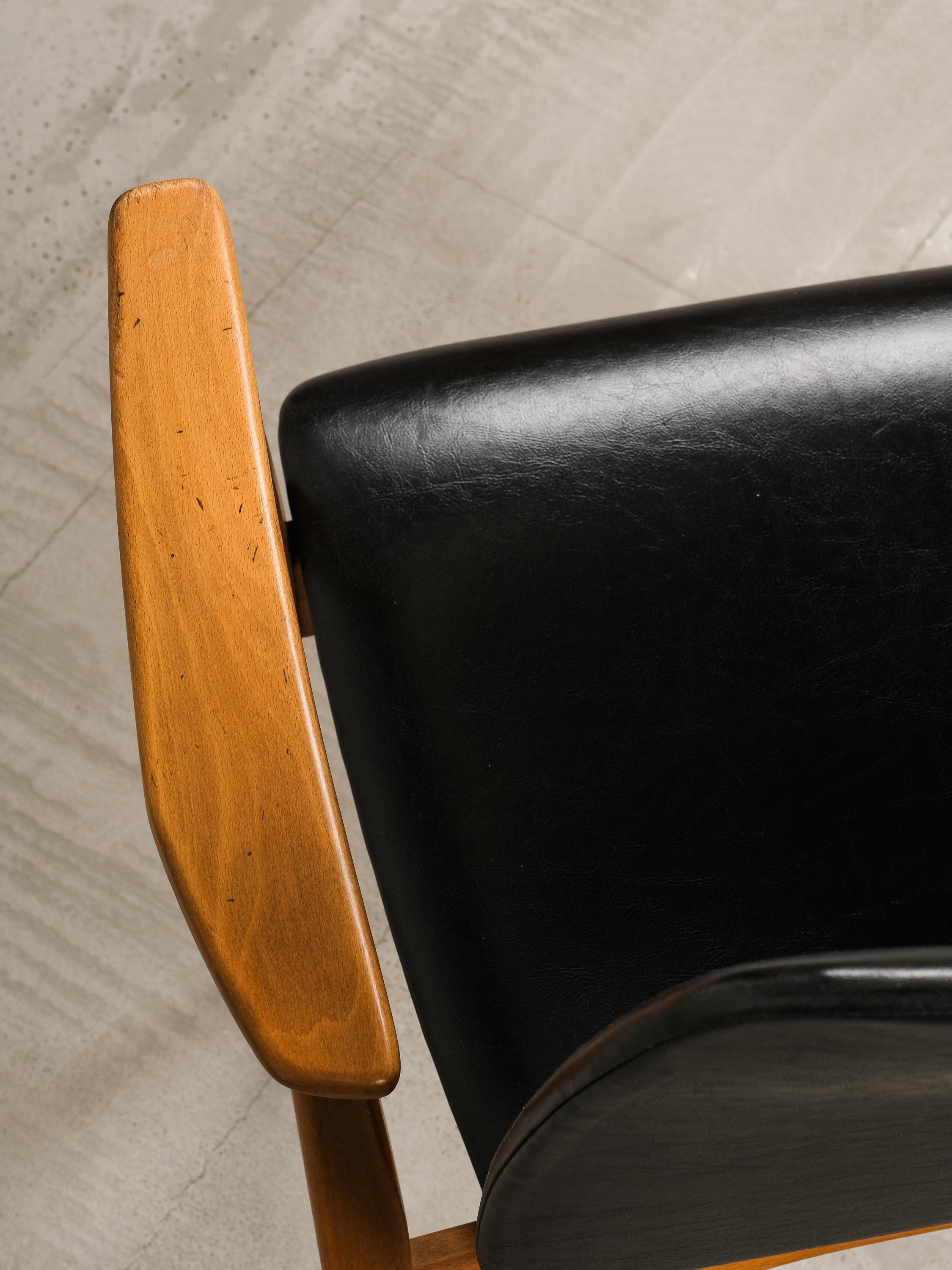 Fauteuils du milieu du siècle par Svegards, Markaryd, Suède en vente 2