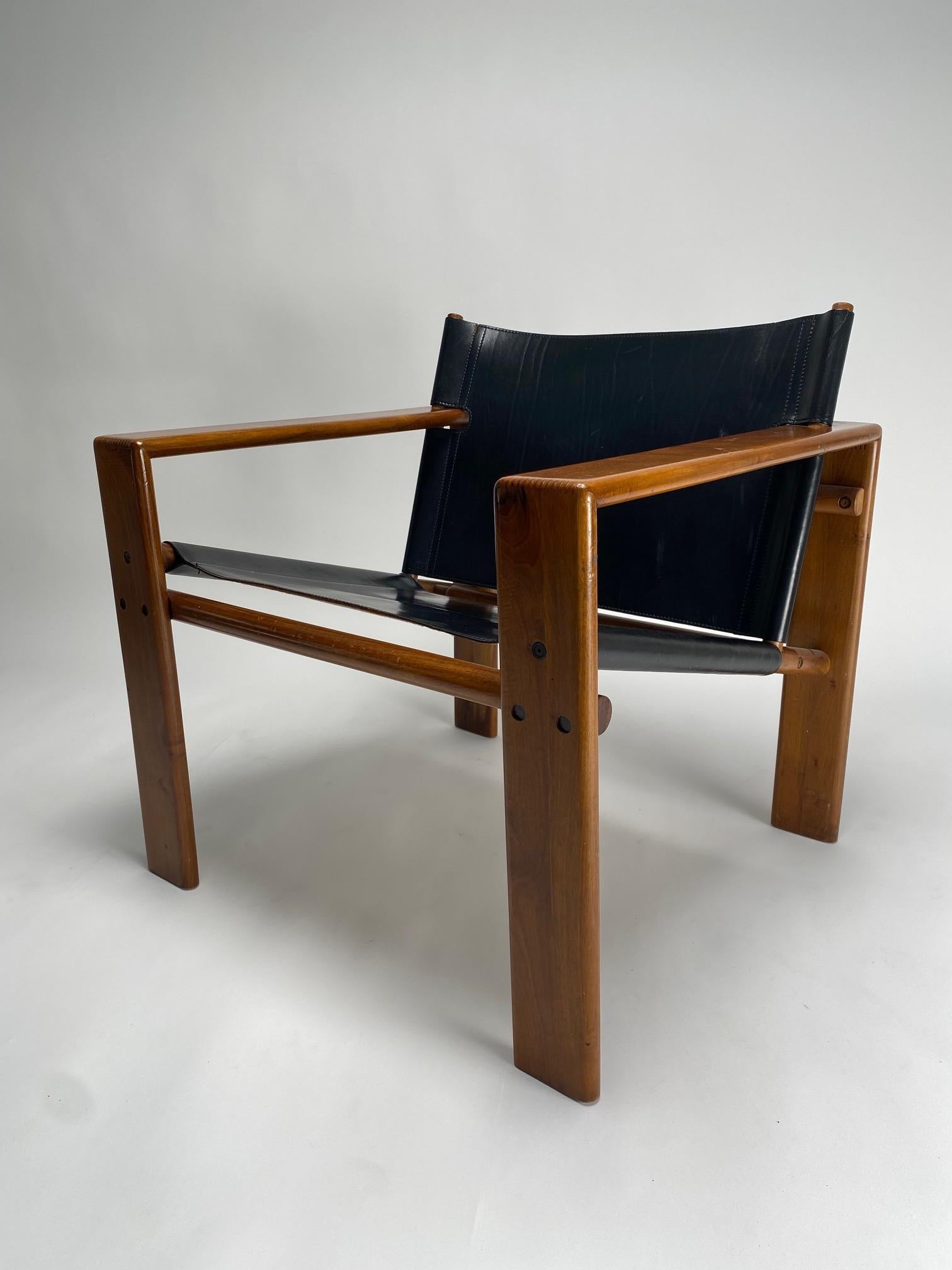 Mid Century Armchairs by Tarcisio Colzani, Wood & Leather, Italy, 1960s For Sale 8