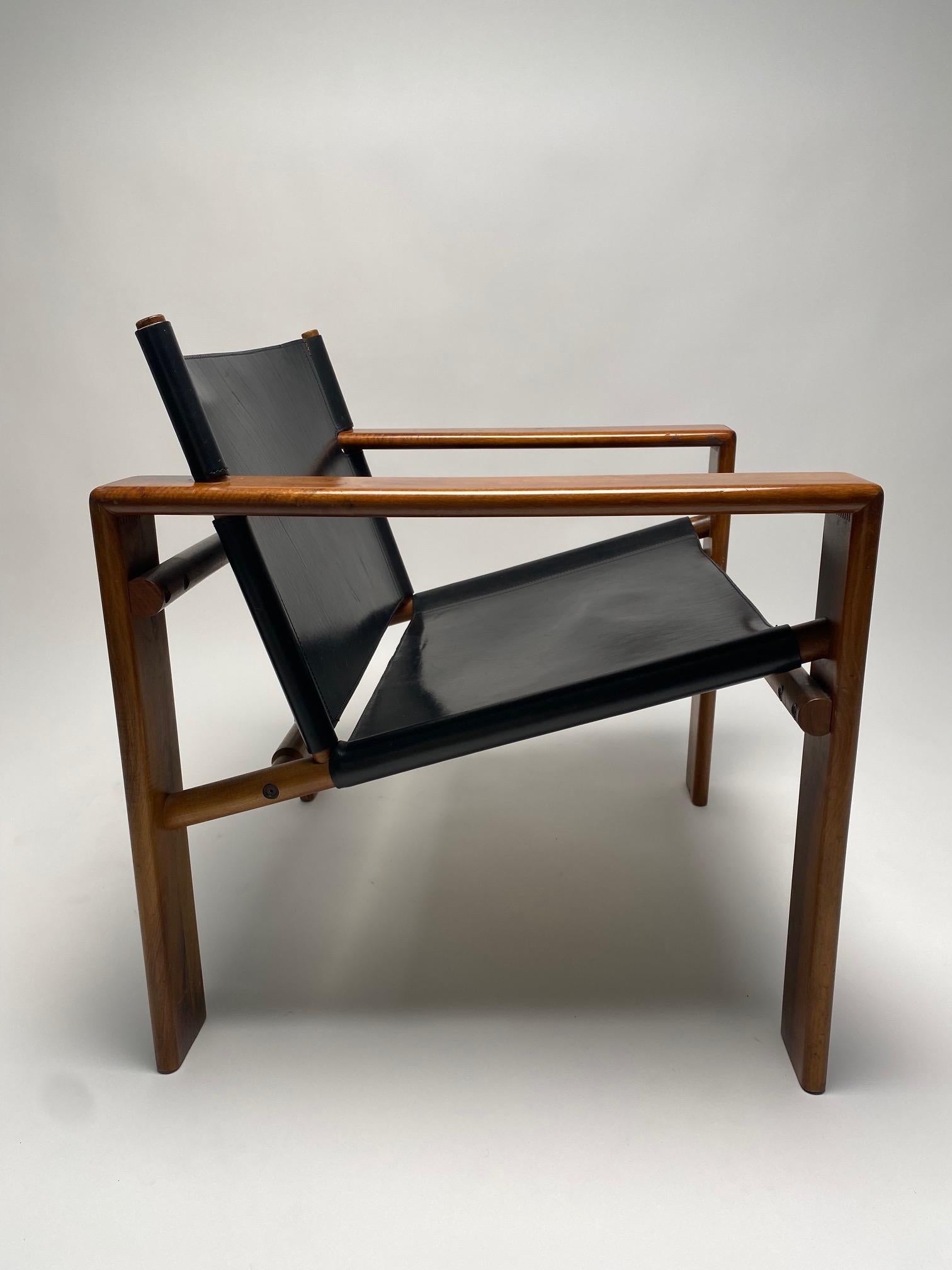Mid Century Armchairs by Tarcisio Colzani, Wood & Leather, Italy, 1960s For Sale 3