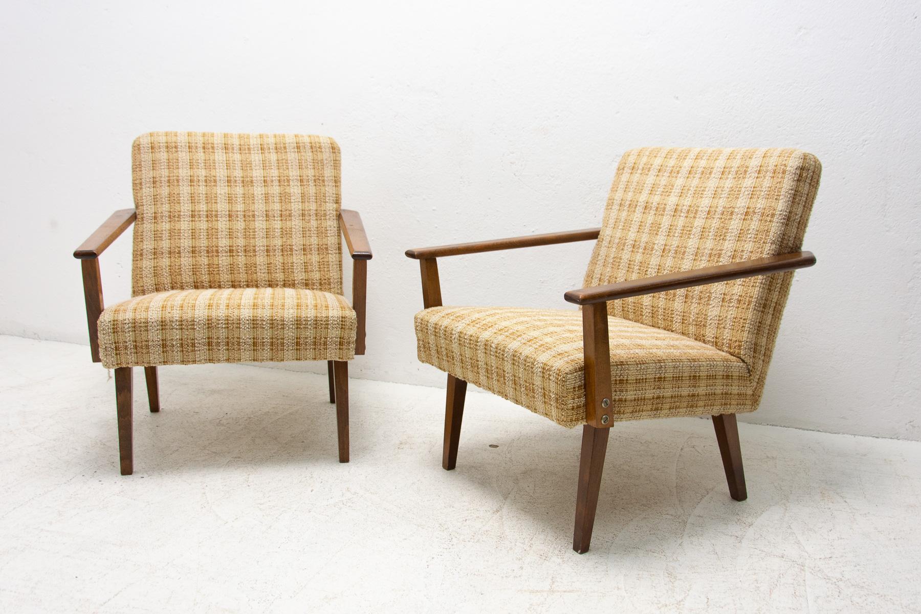 Tacheté Fauteuils du milieu du siècle de Tatra Nbytok, années 1960, Tchécoslovaquie en vente