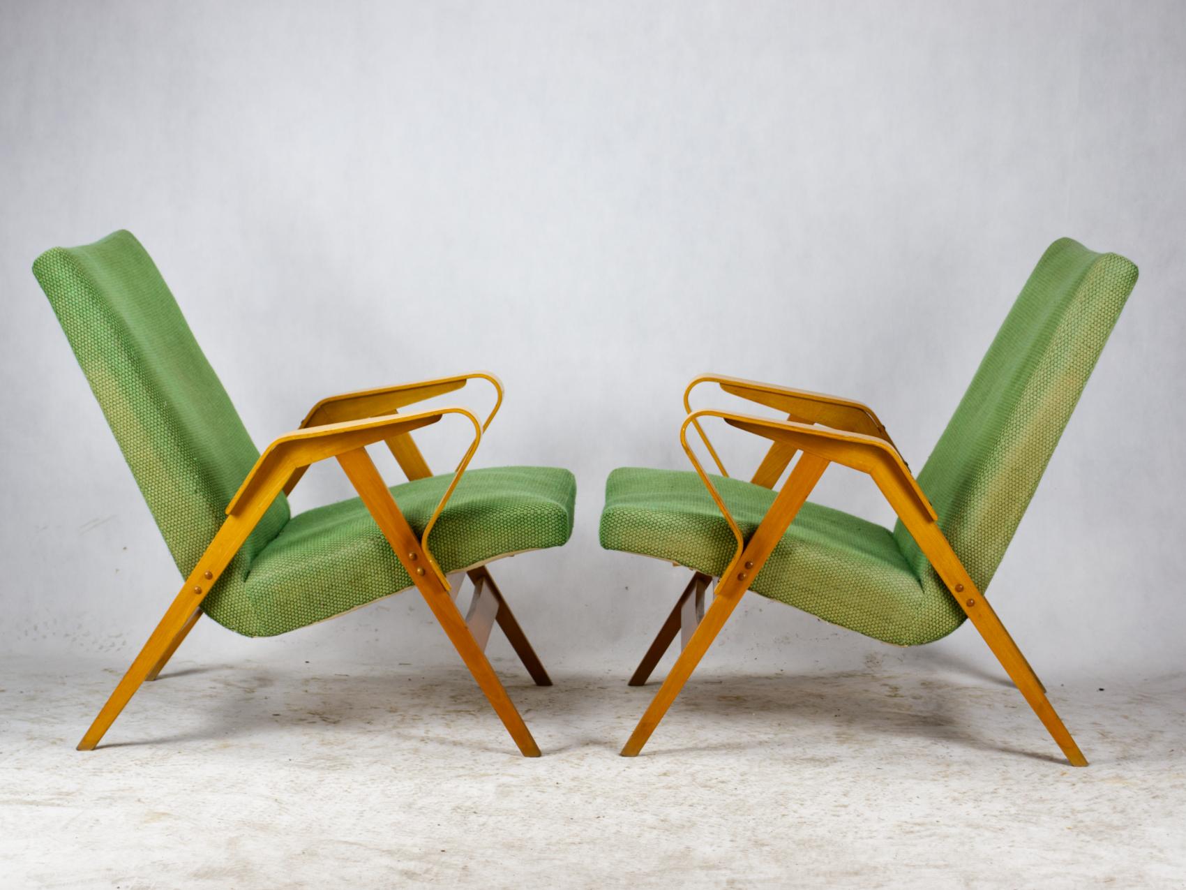 Mid Century Armchairs by Tatra Nabytok, circa 1960 In Good Condition In Lucenec, SK