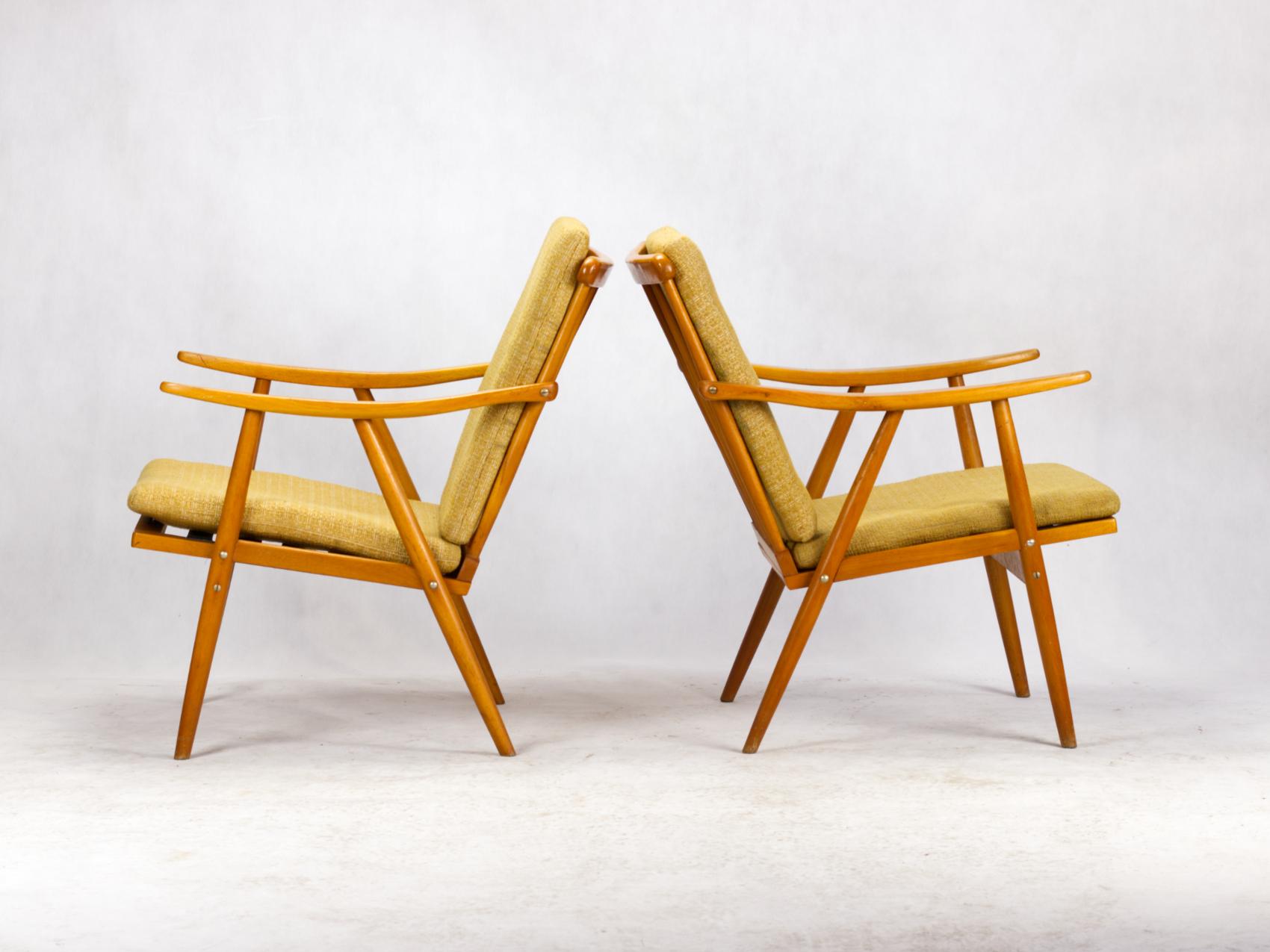 Mid Century Armchairs by TON Czechoslovakia, 1960s In Good Condition For Sale In Lucenec, SK