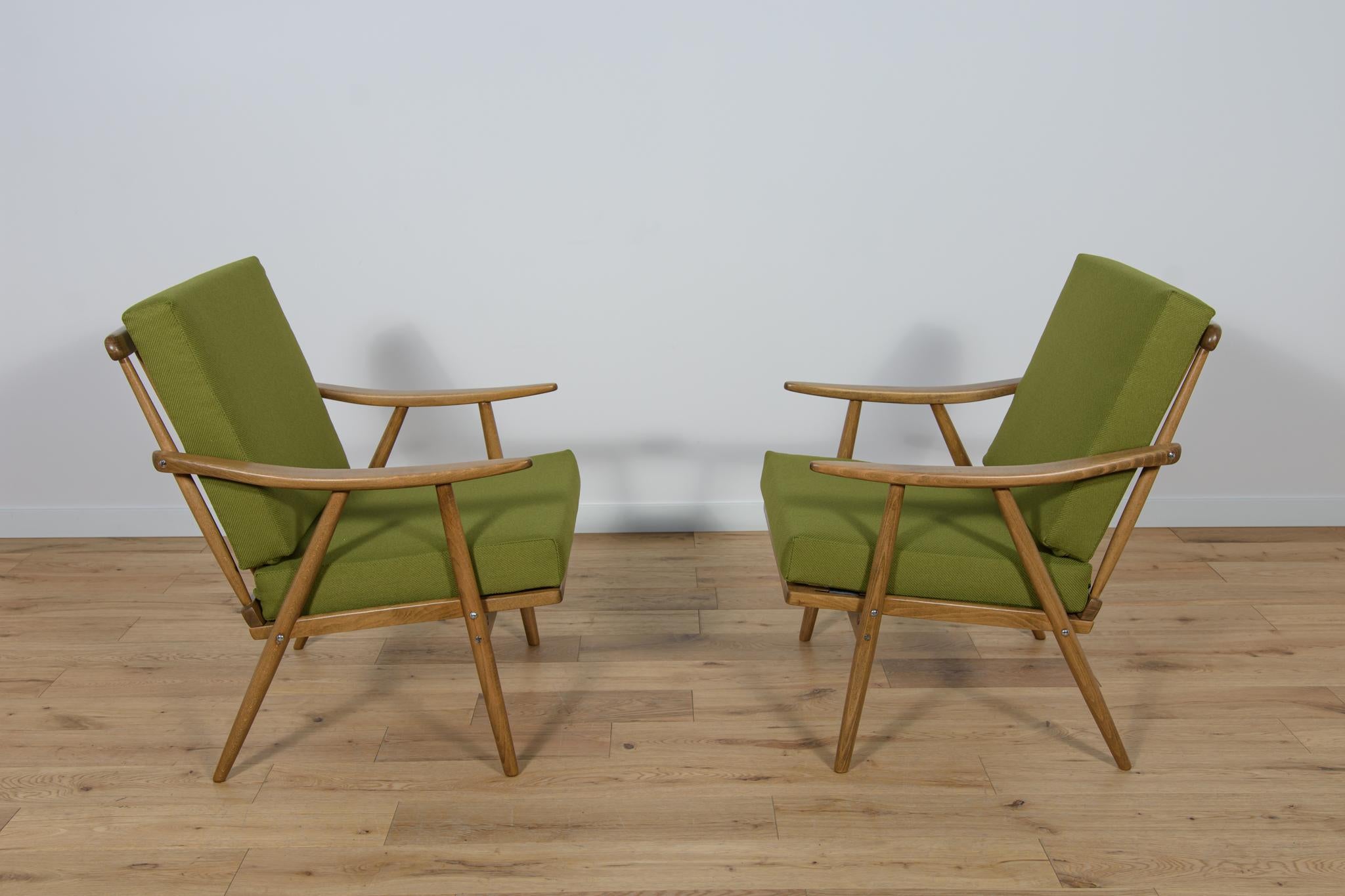 Czech Mid-Century Armchairs from Ton, 1960s, Set of 2 For Sale