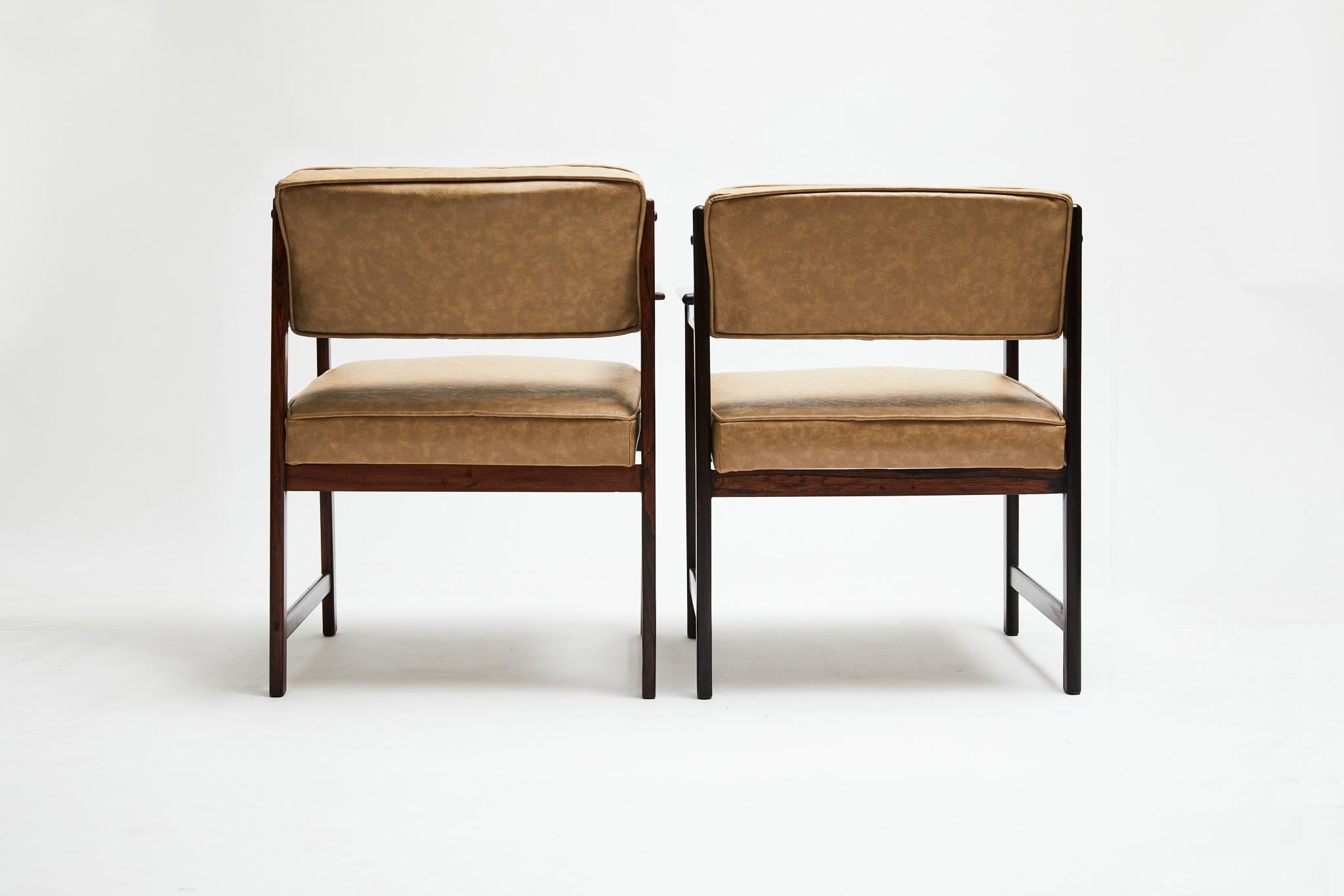 Hand-Painted Midcentury Modern Armchairs in Hardwood & Beige Leather by Jorge Jabour, Brazil