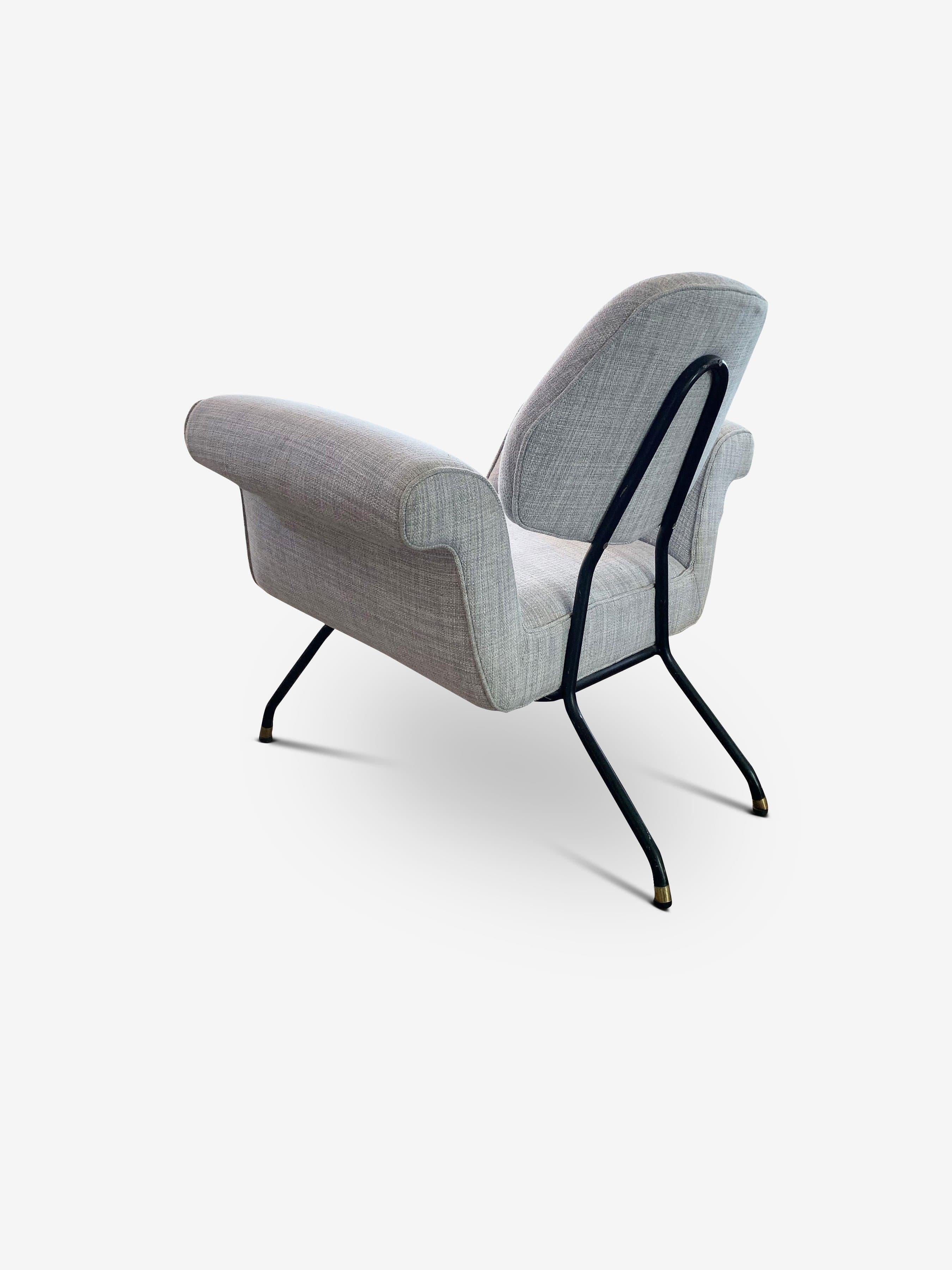 Sessel aus der Mitte des Jahrhunderts in der Art von Martin Eisler & Carlo Hauner (Textil) im Angebot