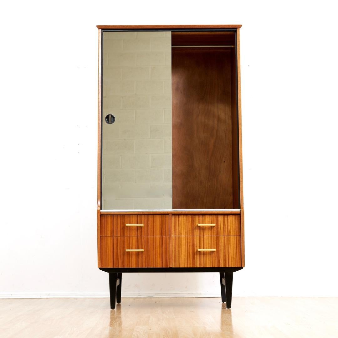 Mid Century Armoire von Limelight Furniture (Moderne der Mitte des Jahrhunderts) im Angebot