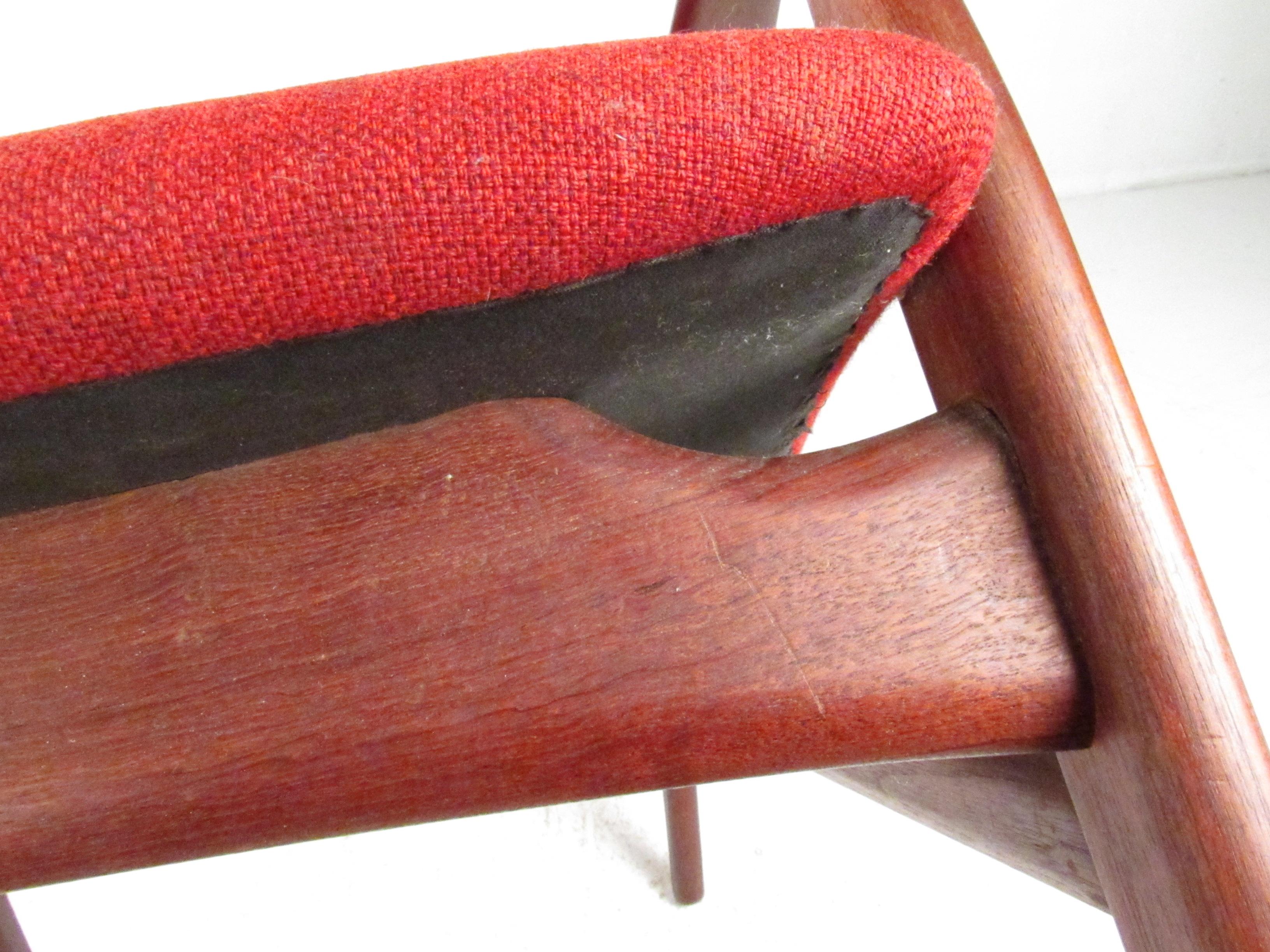 Fabric Midcentury Arne Hovmand-Olsen Model 240 Lounge Chair