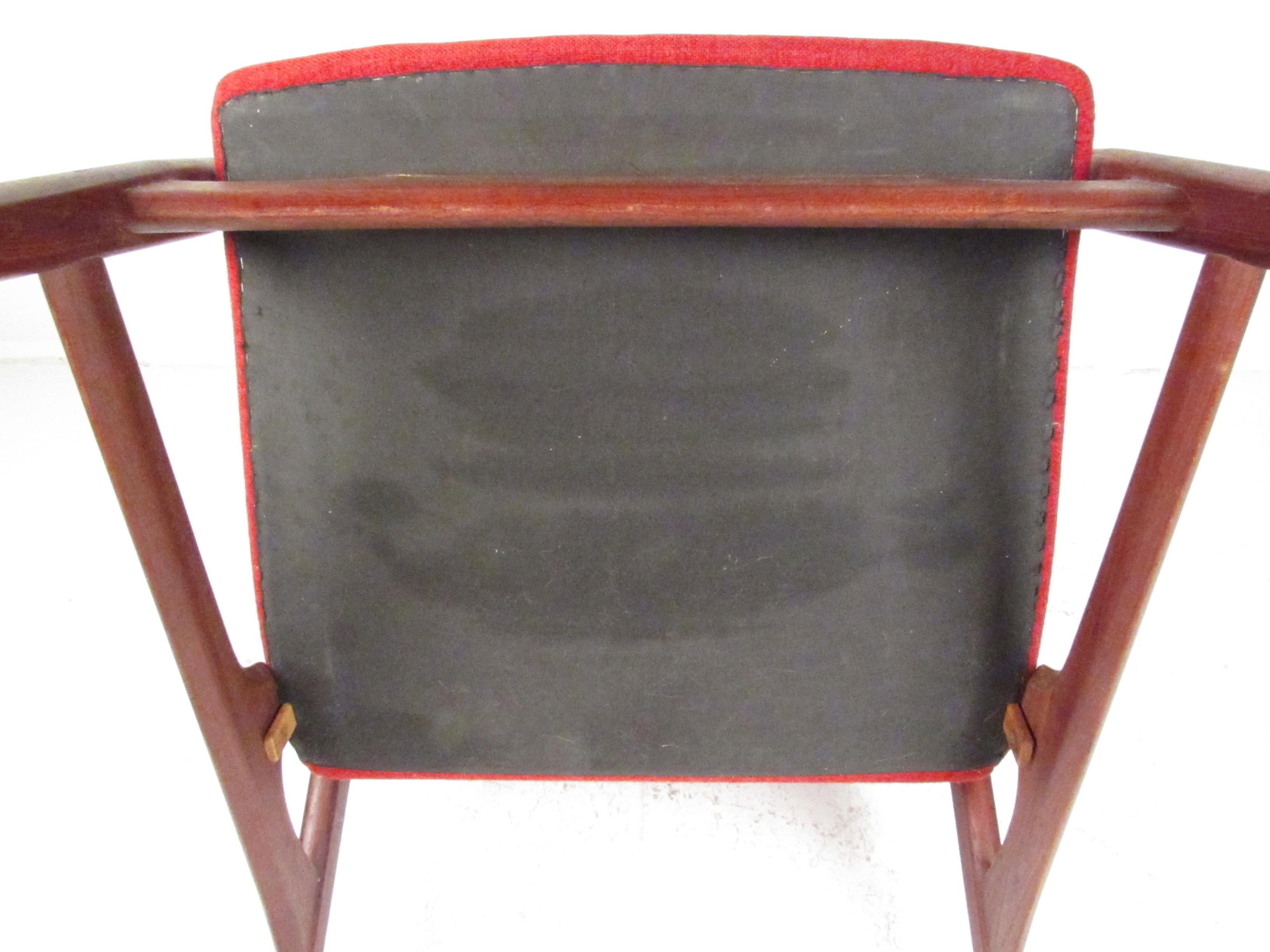 Mid-20th Century Midcentury Arne Hovmand-Olsen Model 240 Lounge Chair