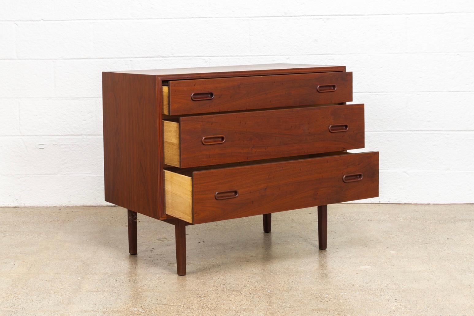 Midcentury Arne Vodder Style Walnut Wood Three-Drawer Dresser, 1960s 2