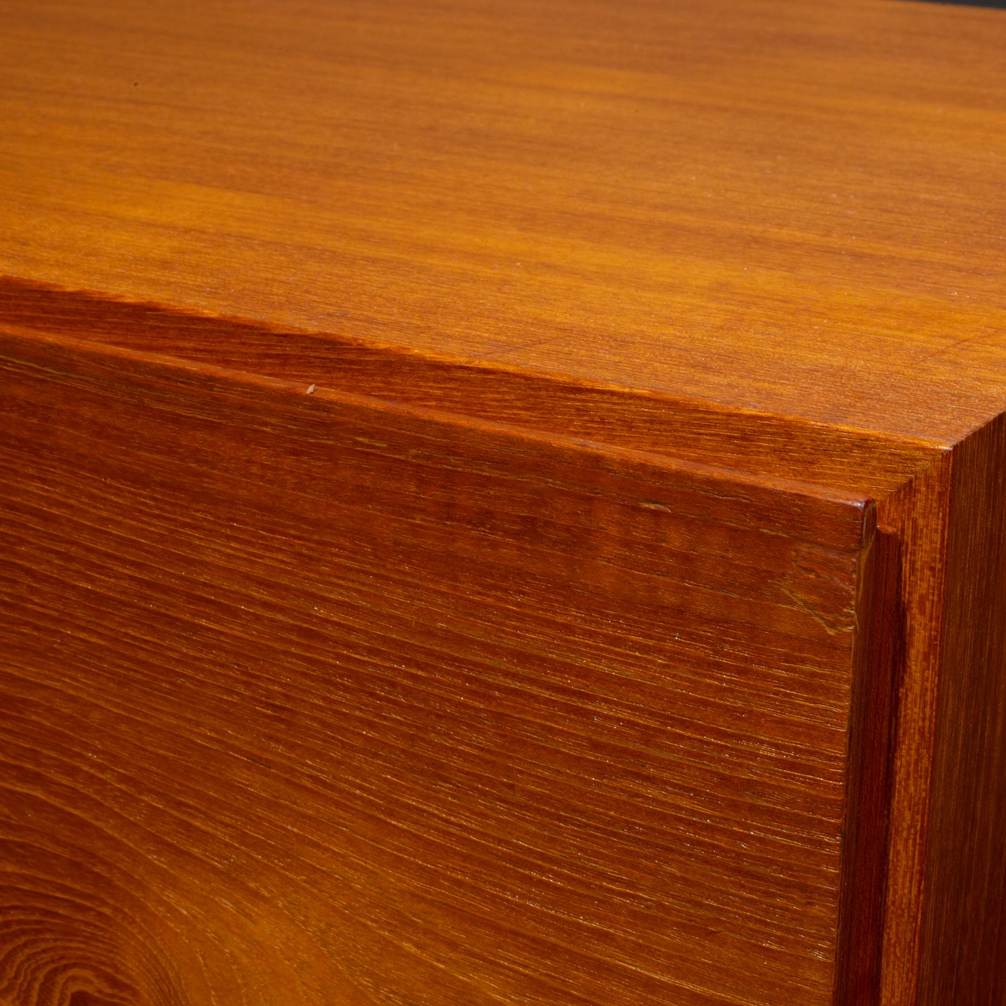 Mid-century Arne Wahl Iversen Teak Desk c.1970 For Sale 5