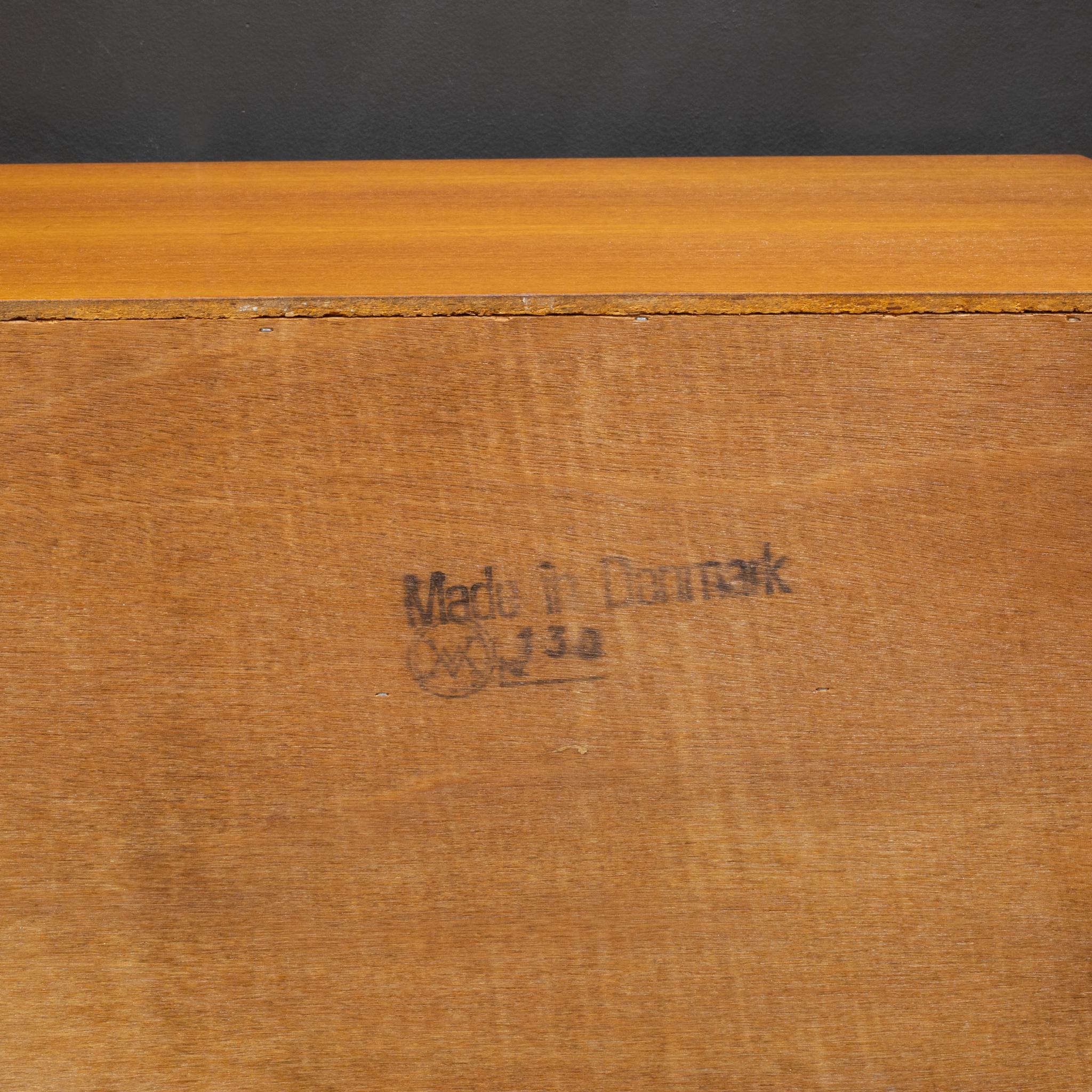 Mid-century Arne Wahl Iversen Teak Desk c.1970 For Sale 9