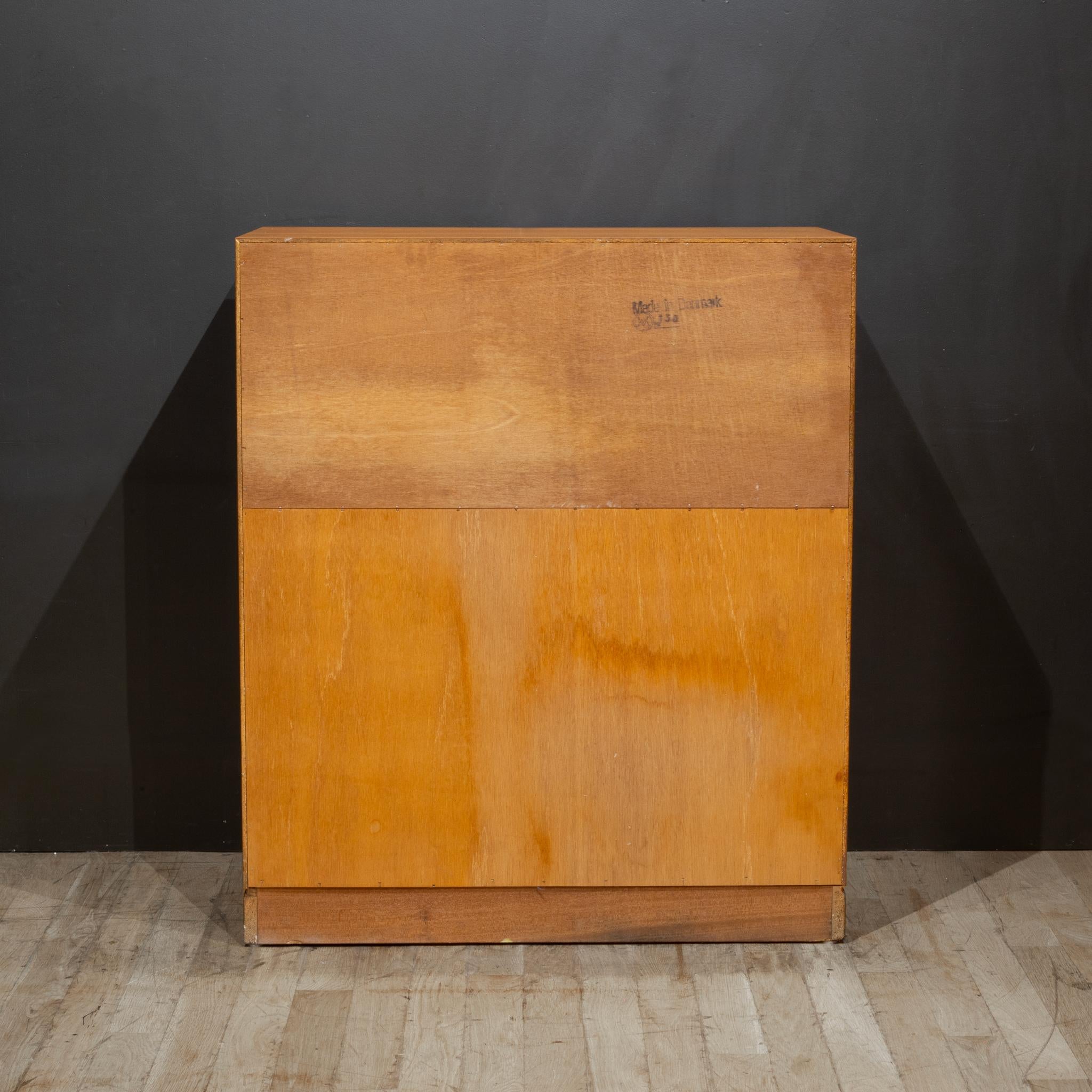 Mid-century Arne Wahl Iversen Teak Desk c.1970 For Sale 10