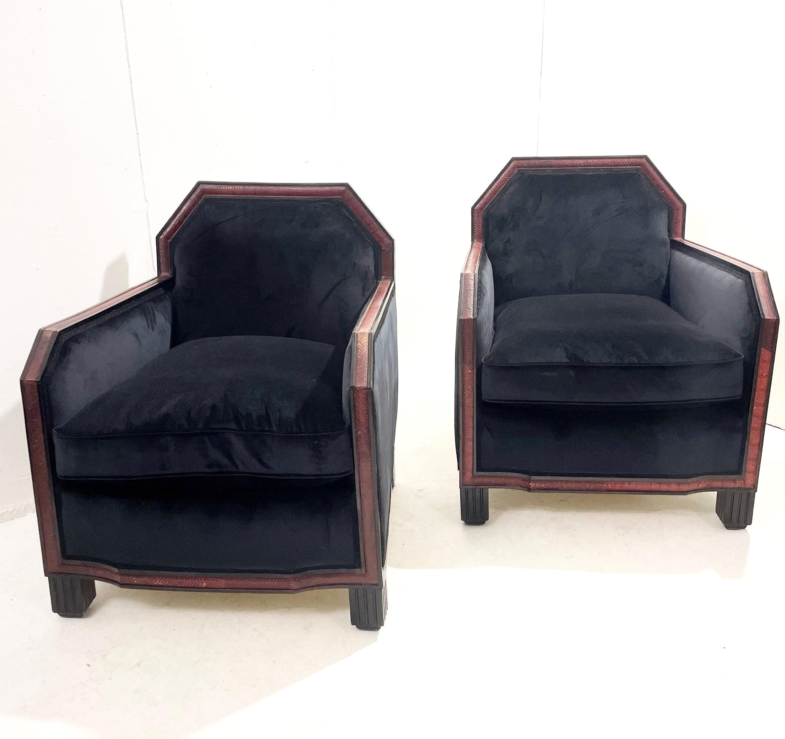 Mid-Century Art Deco Black Velvet and Red Snake Skin Sofa and Armchairs Set 4