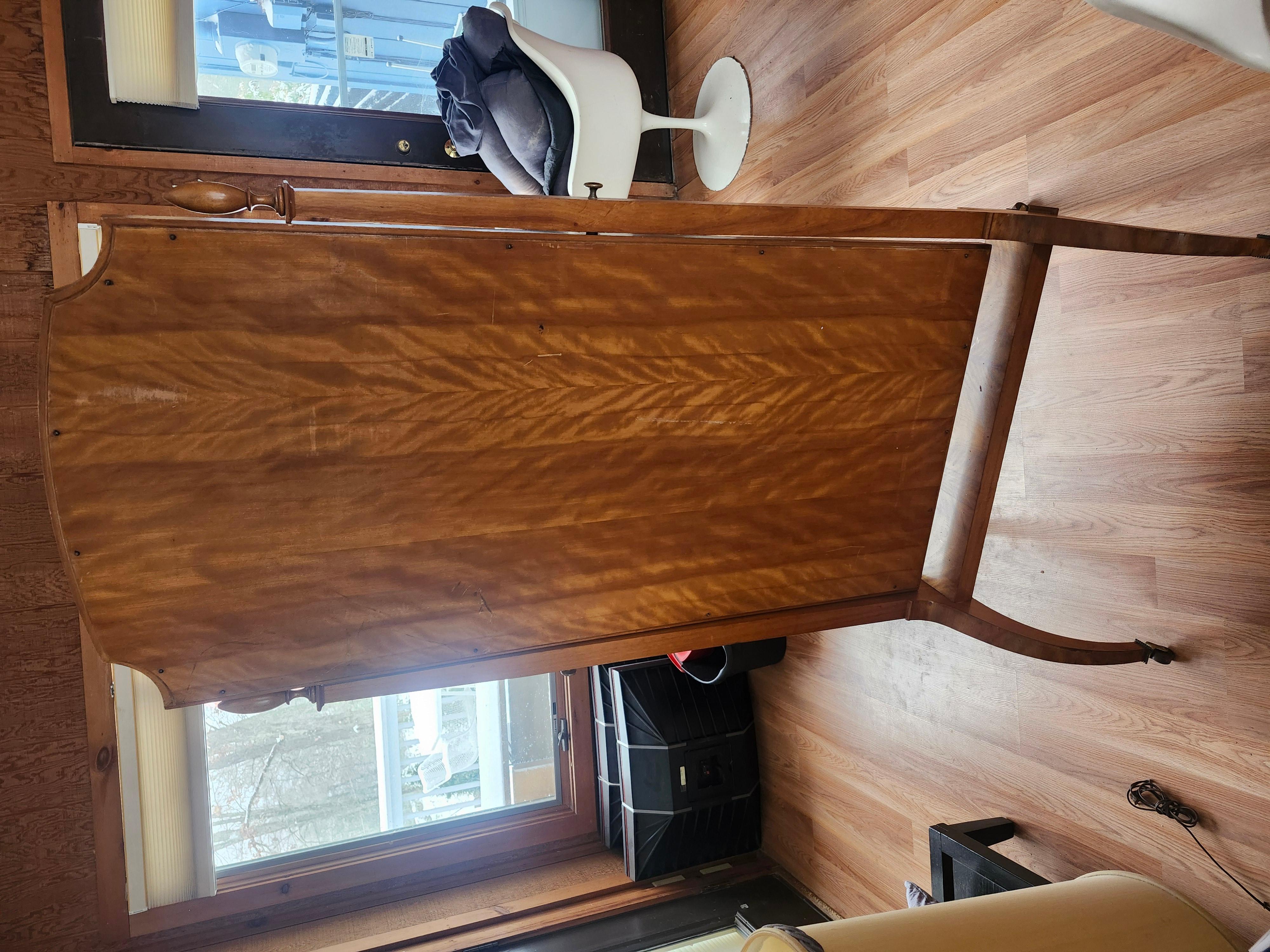 Specchio ovale in acero dorato di metà secolo Deco Mirror con vetro smussato C1940 in vendita 7